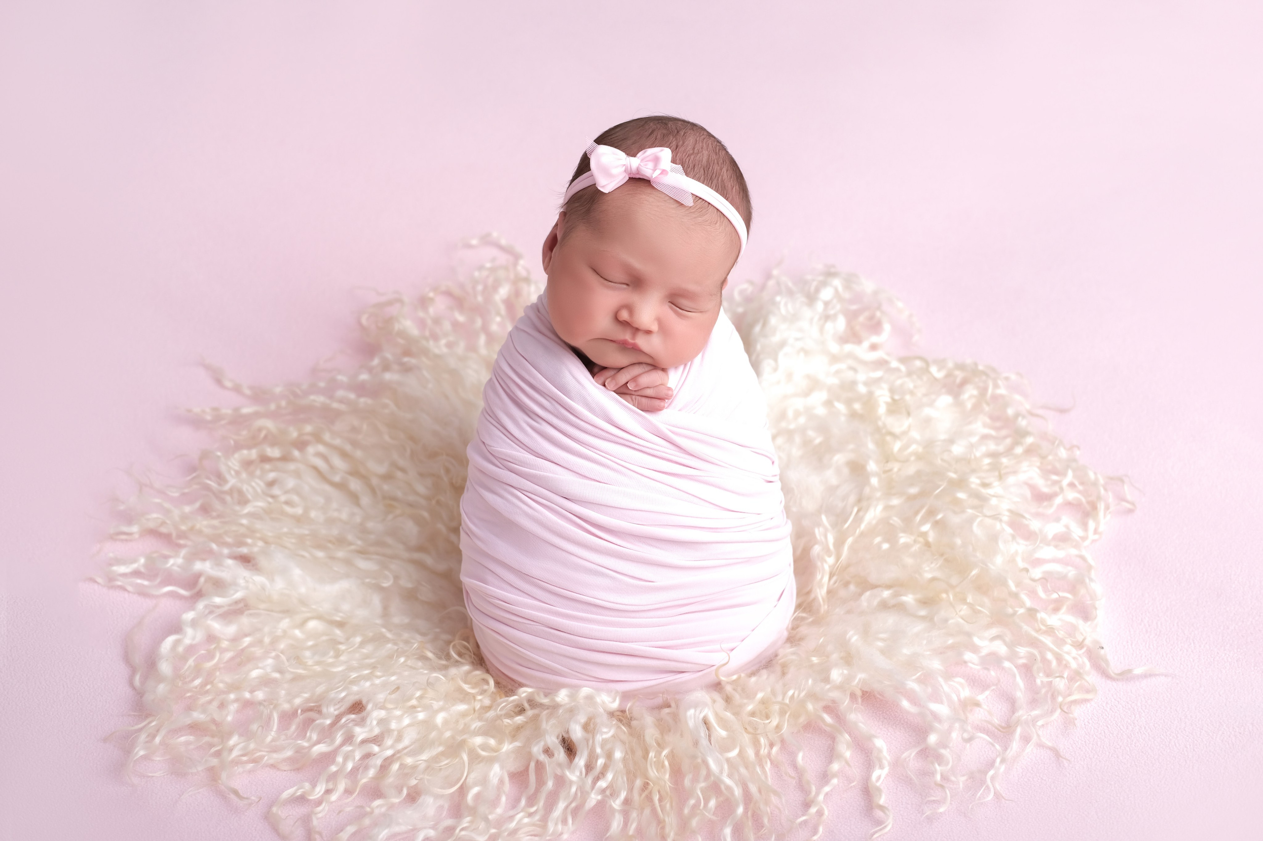 Новорожденные→. Фотограф новорожденных в Караганде