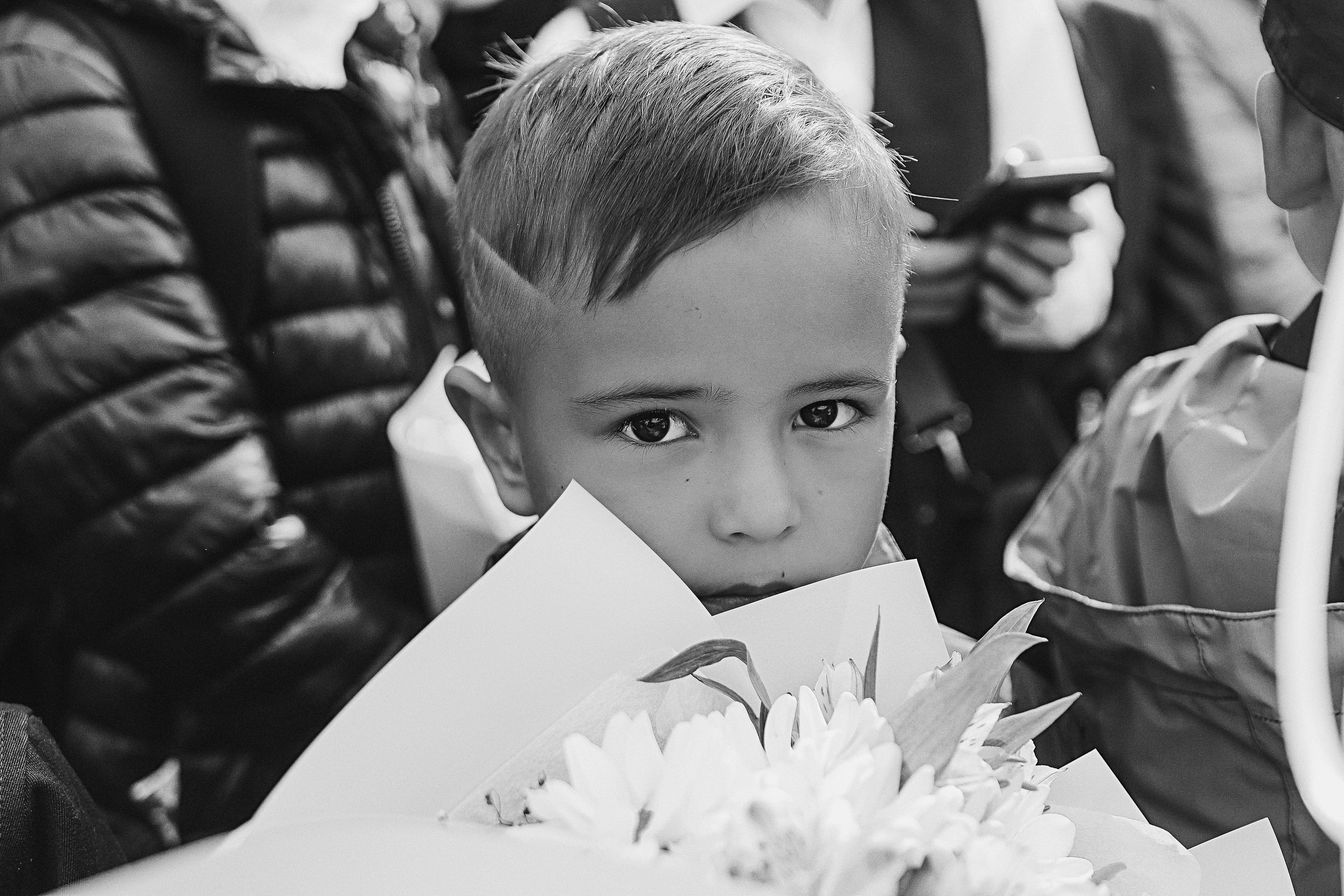 1 сентября линейка+кл час+портреты. Семейный фотограф Тюмень, фотограф на роды Салмина Мария