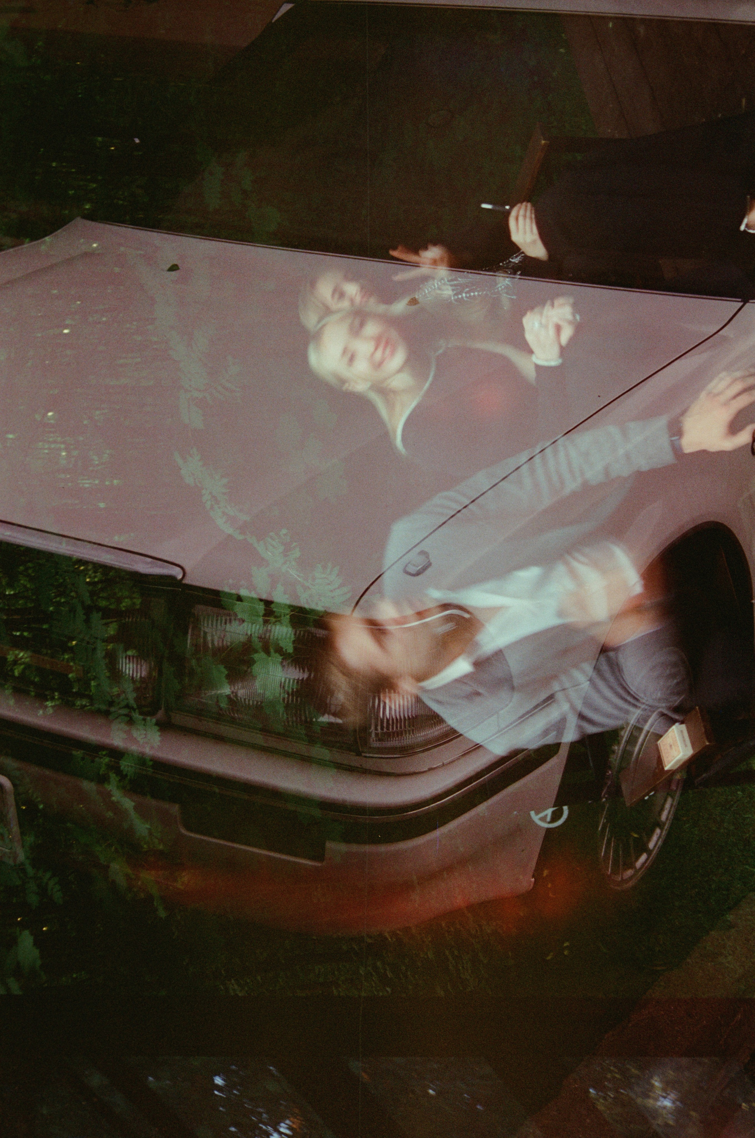 CARS. ANNA — PHOTOGRAPHER