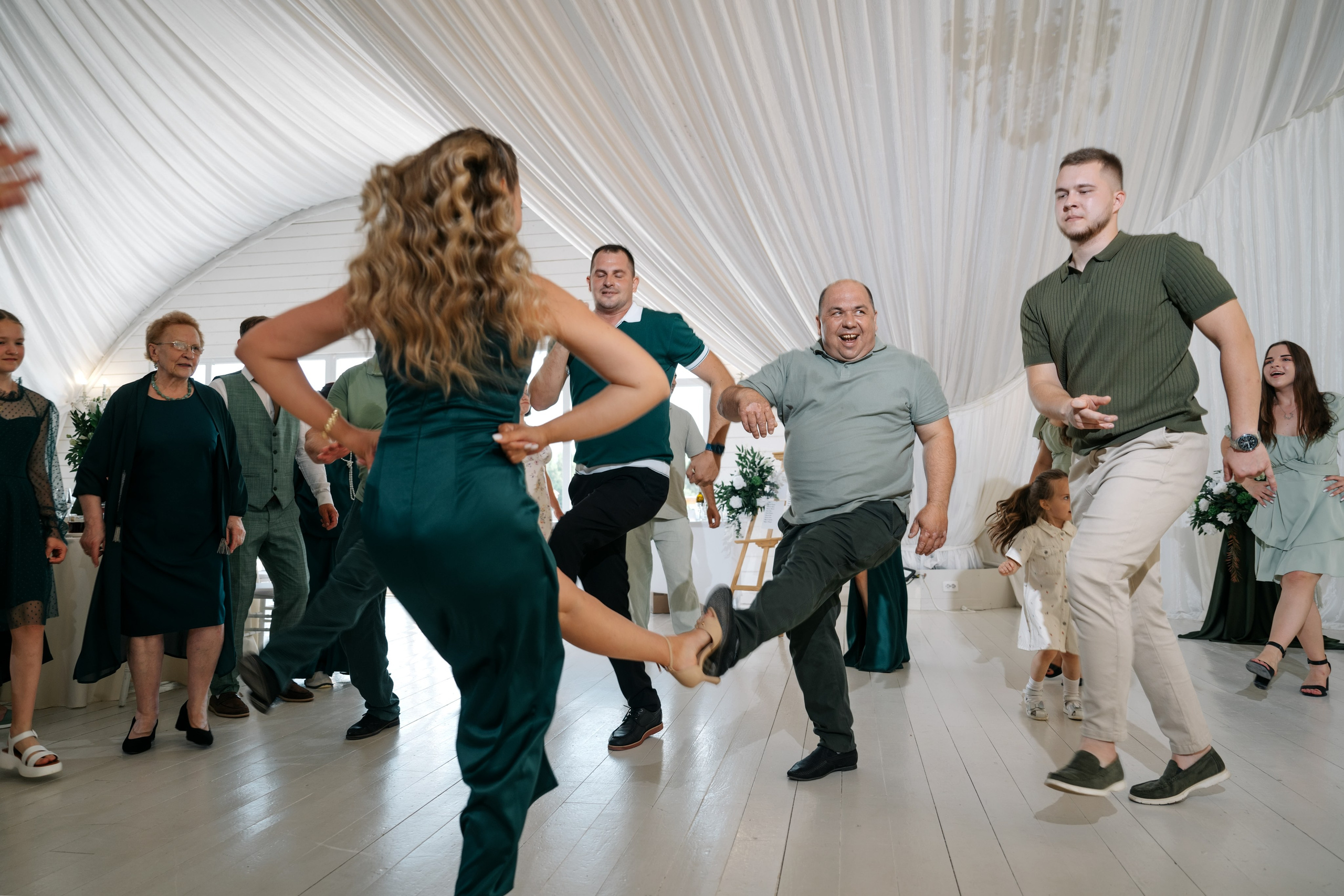 Свадьба в Гребнево в Трубецком. Свадебный и семейный фотограф Виктория Носачёва. Щелково, Москва и МО
