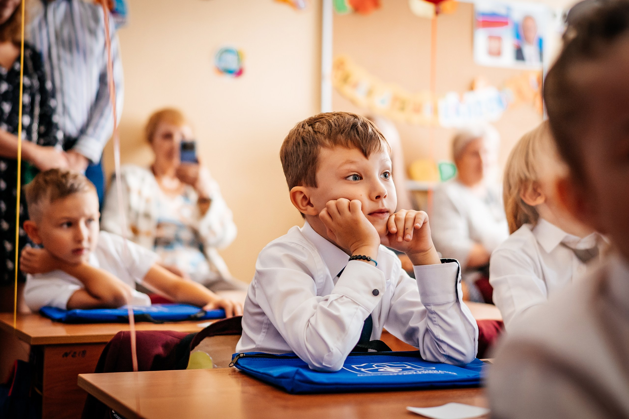 Фотосессия первоклашек в московской школе. Семейный фотограф в Москве Ирина Жур