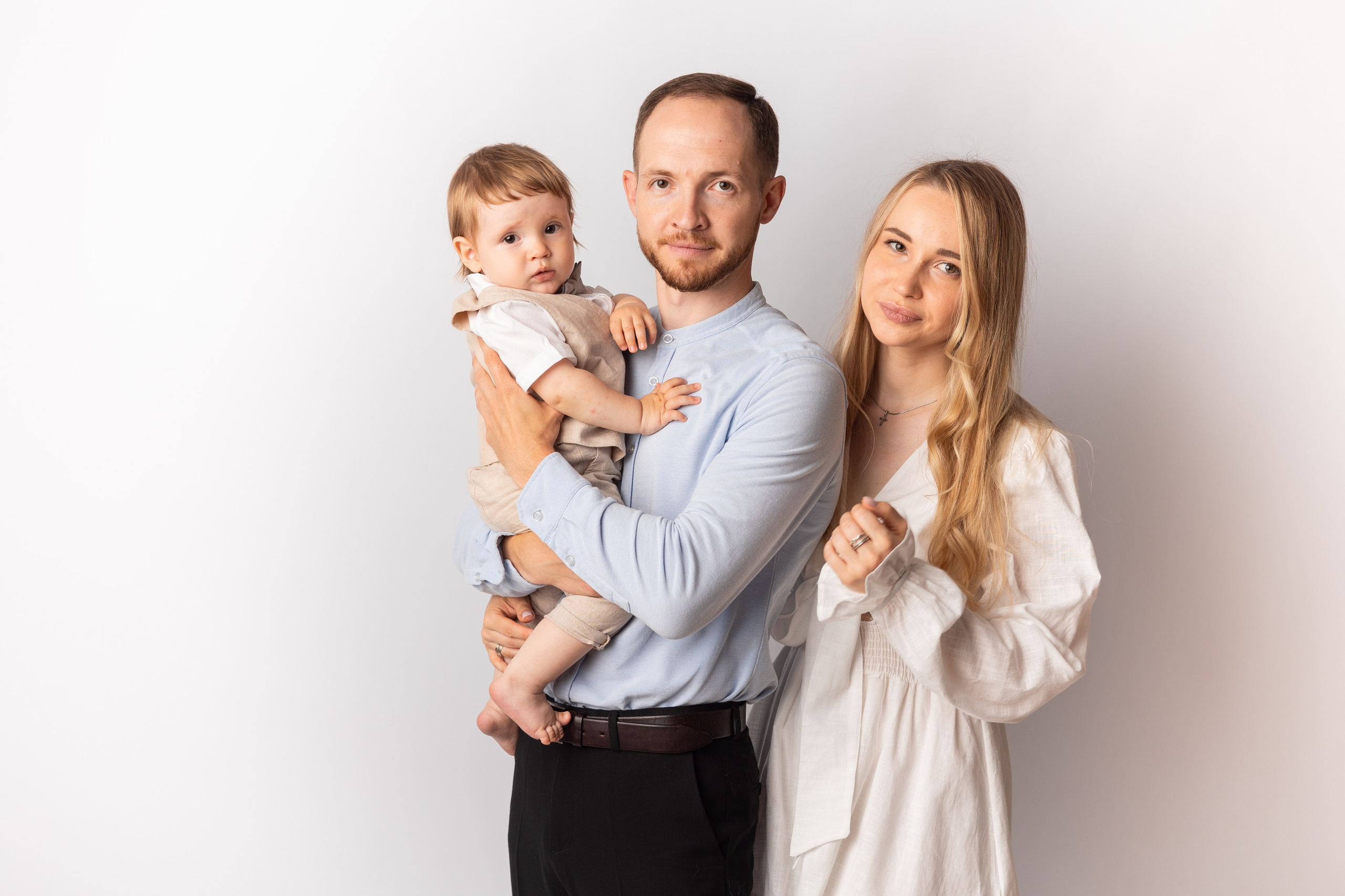 От 9 месяцев  - Фотограф новорожденных: магия детства в каждом снимке. Фотограф новорожденных: волшебные моменты первых дней жизни