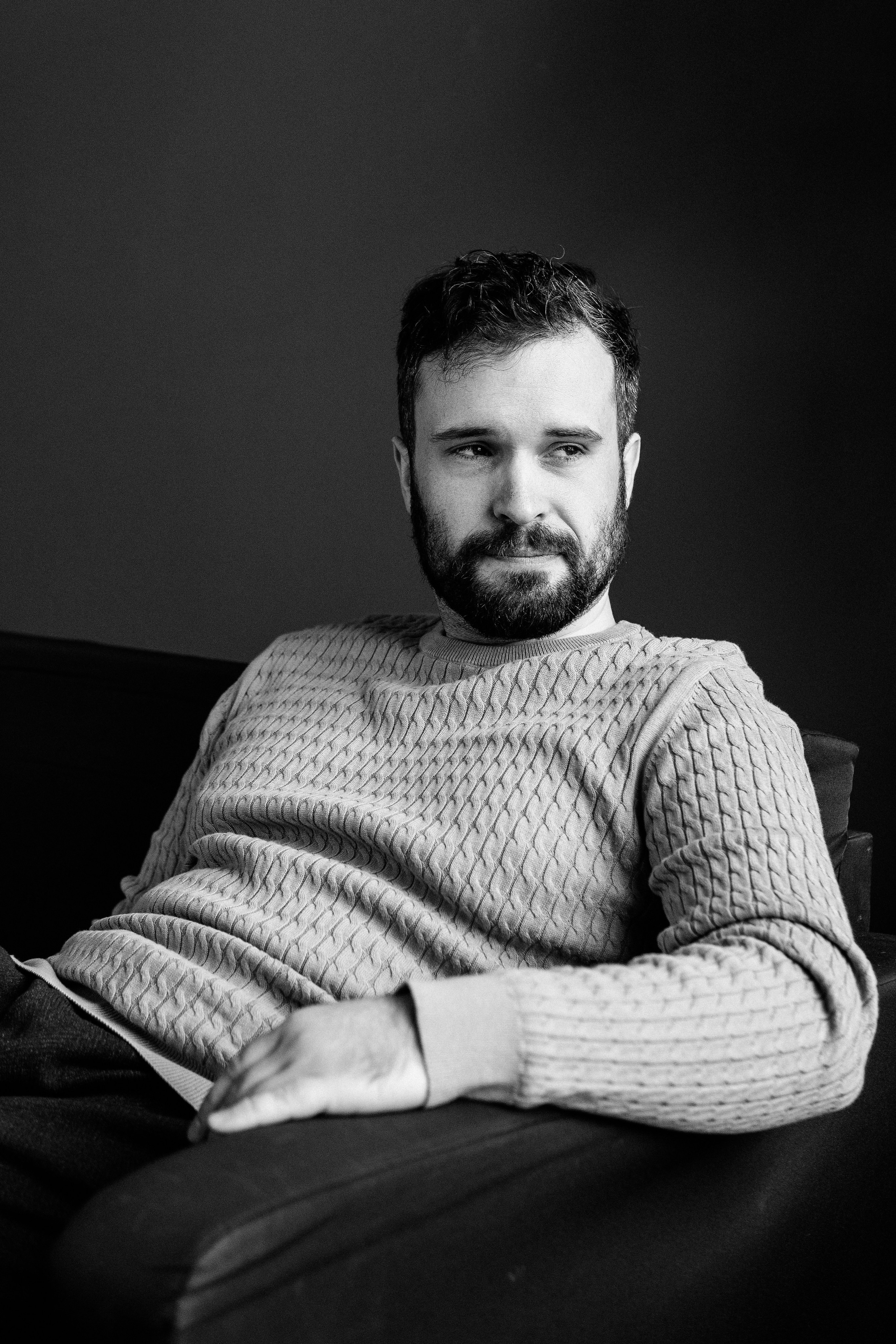 Мужская фотосессия в студии и на улице, подберем образ. Фотограф Алла Быкова