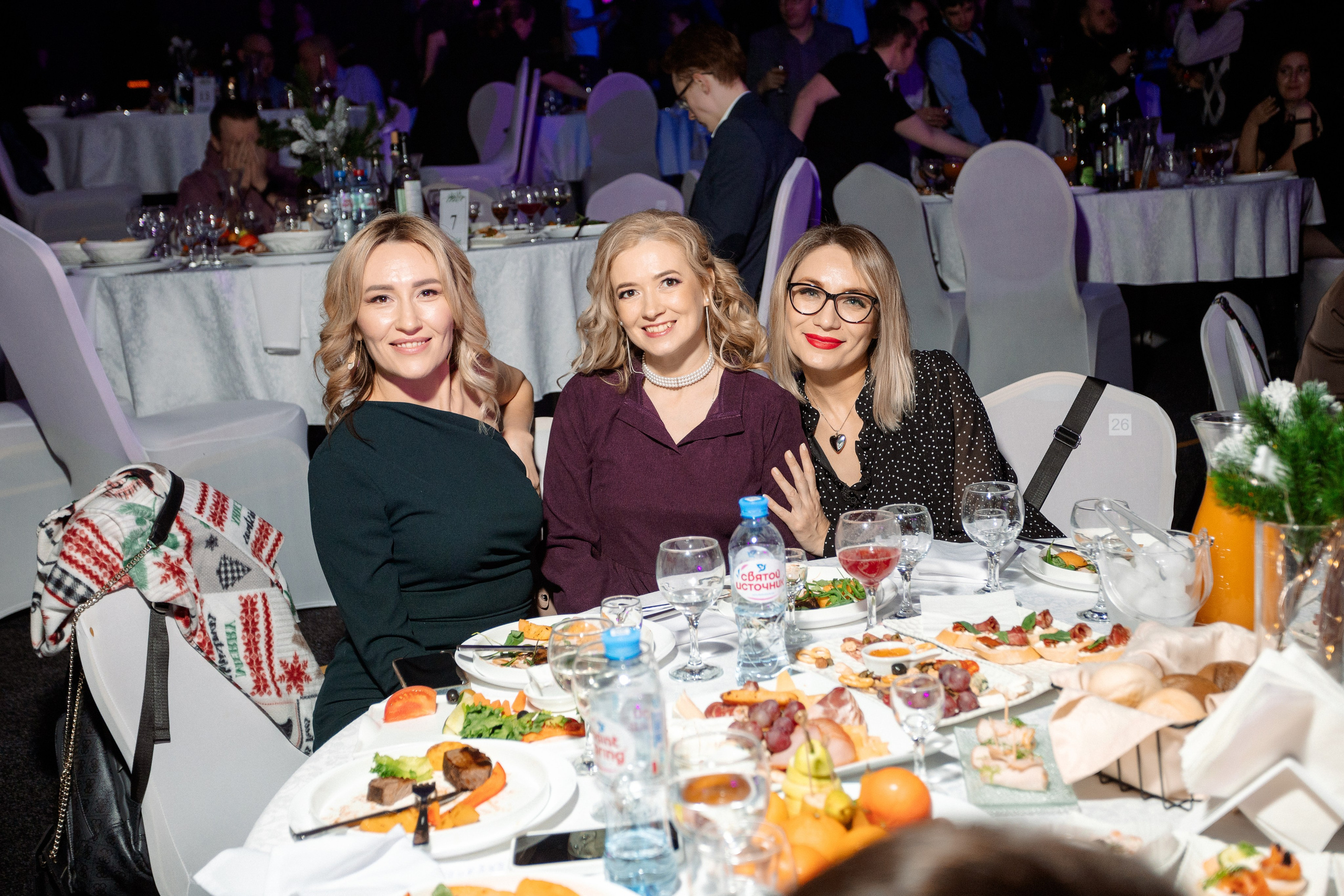 РЕПОРТАЖ: НОВЫЙ ГОД В ДК МЕТАЛЛУРГ. Профессиональный фотограф в Ижевске Леша Петров