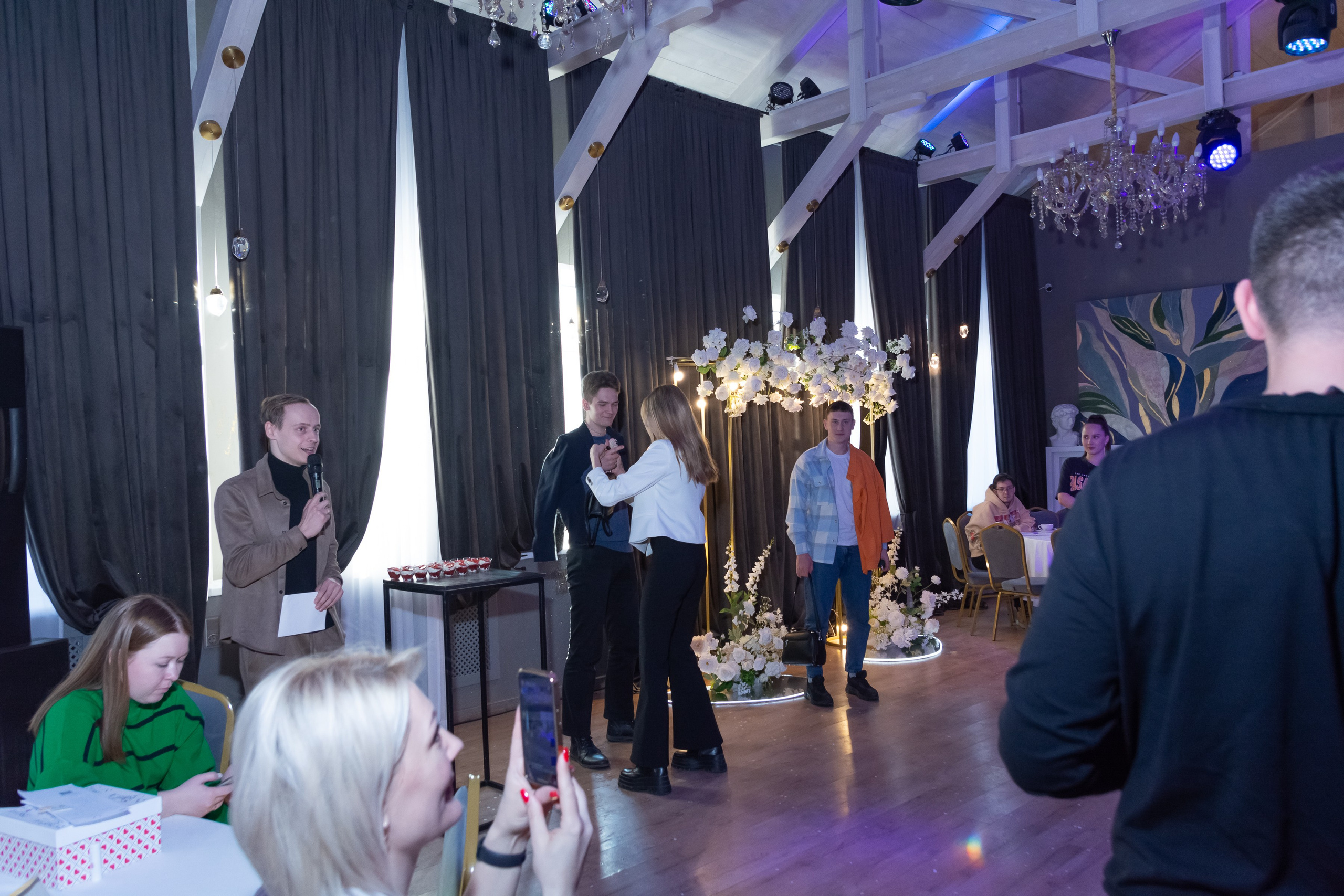 Свадебное чаепитие для молодоженов