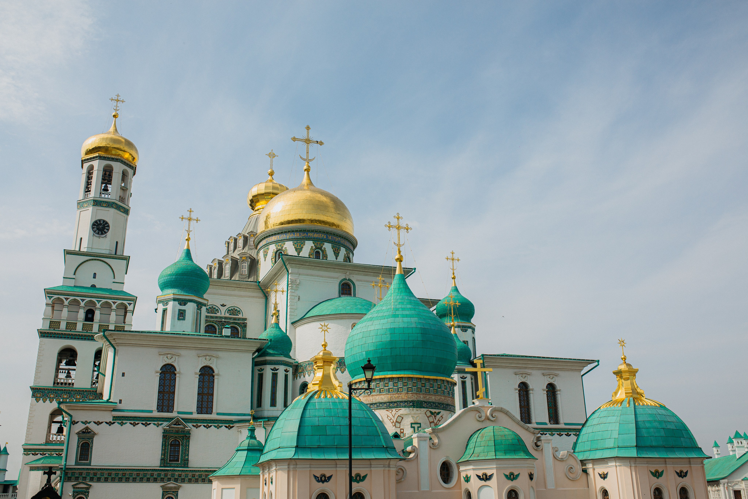 Надвратная церковь Входа Господня в Иерусалим г. Истра. Свадебный и семейный фотограф