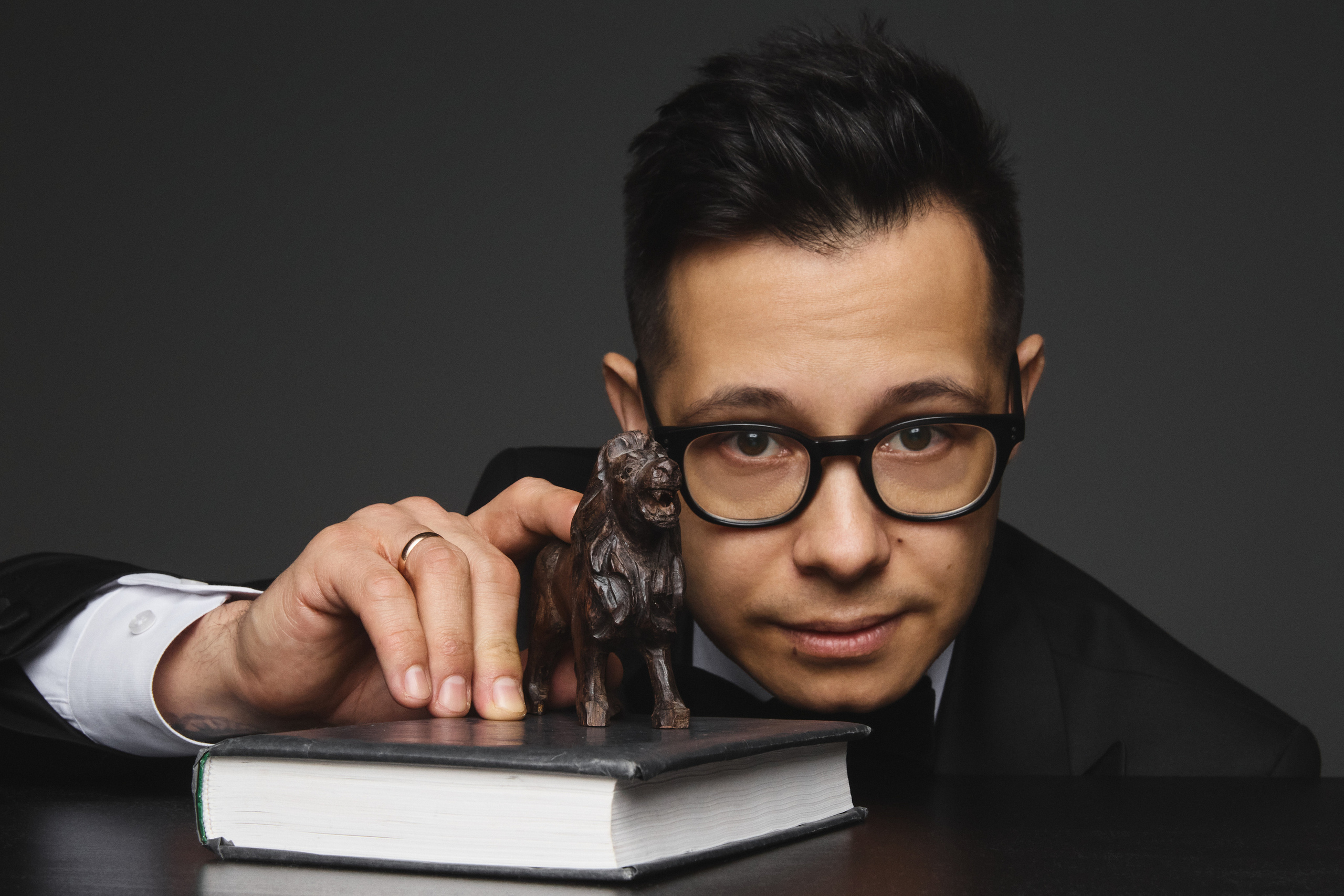 Бизнес портрет мужской и женский руководителя. КонТайм: профессиональная съемка для организаций