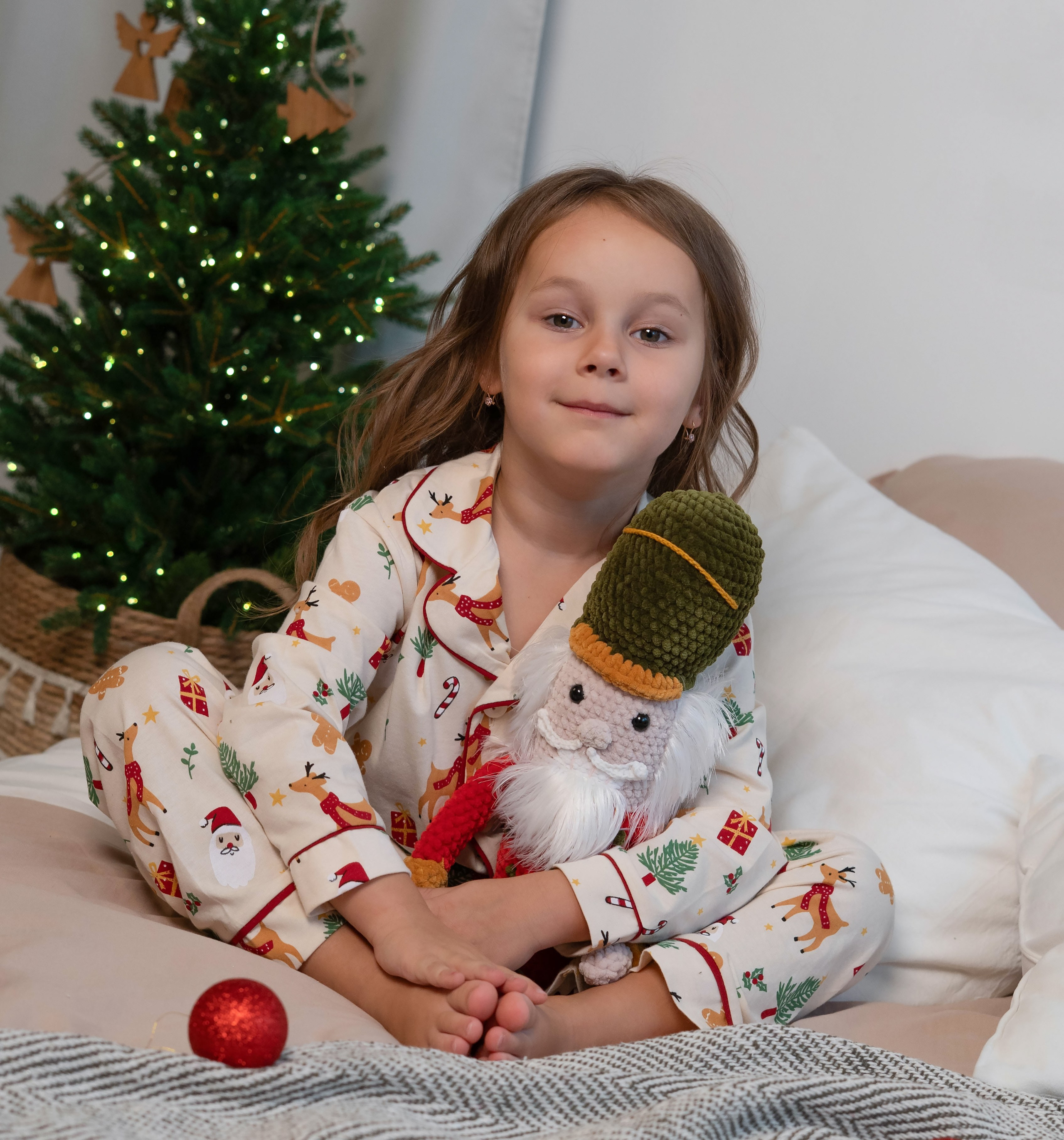 Семейная новогодняя фотосессия в студии Краснообск Новосибирск