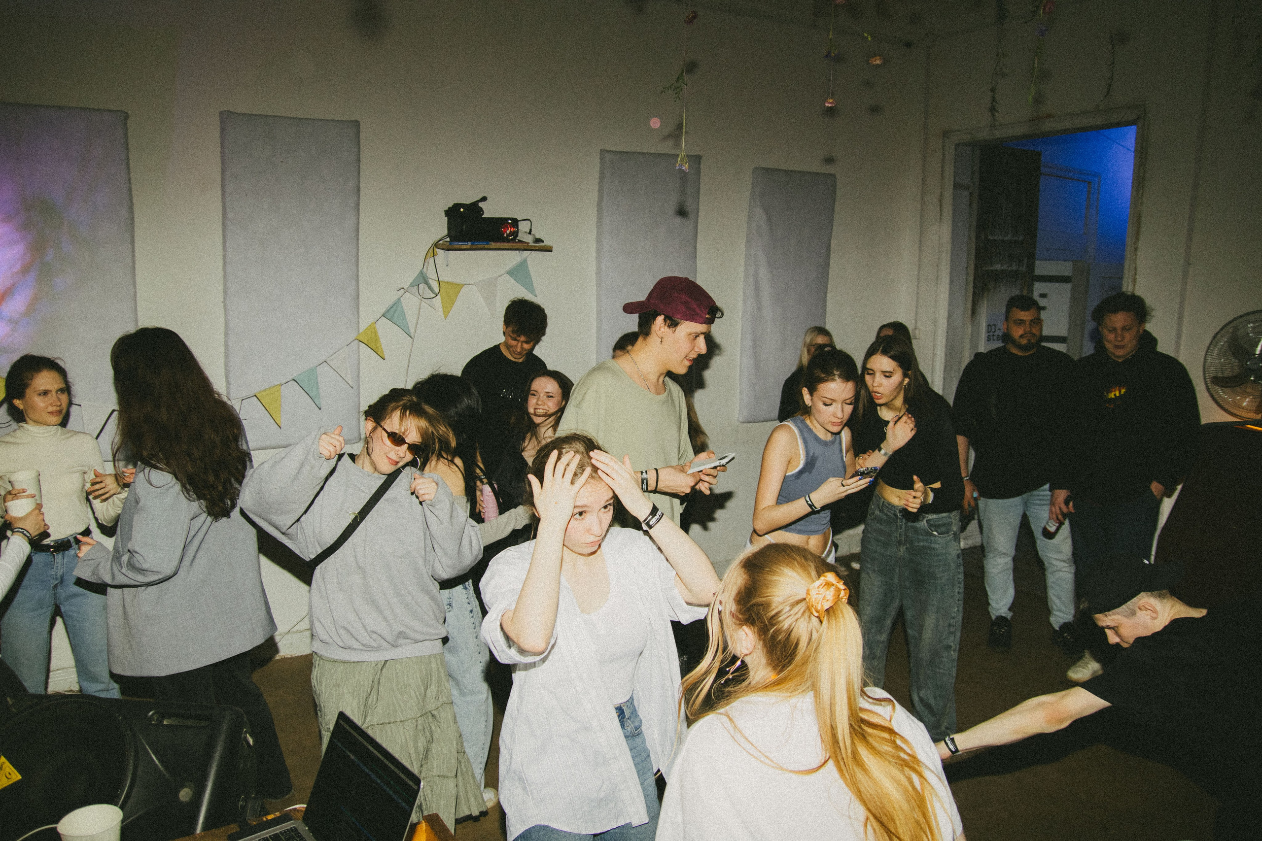 Тусовки. Фотограф Егор Огородов