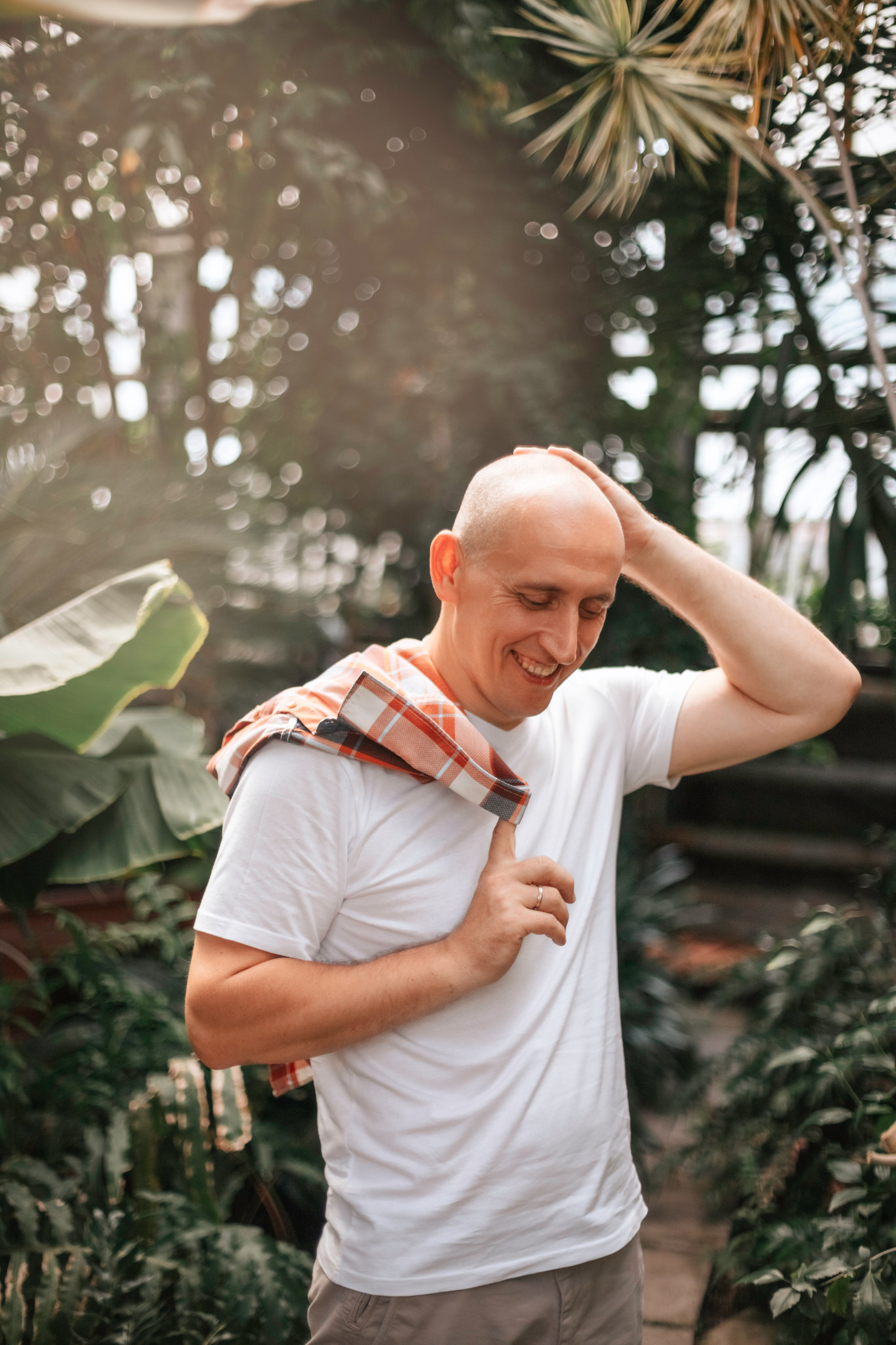 Love story " Полина и Дмитрий"/ Локация тропическая оранжерея. Фотограф Елена Аленская