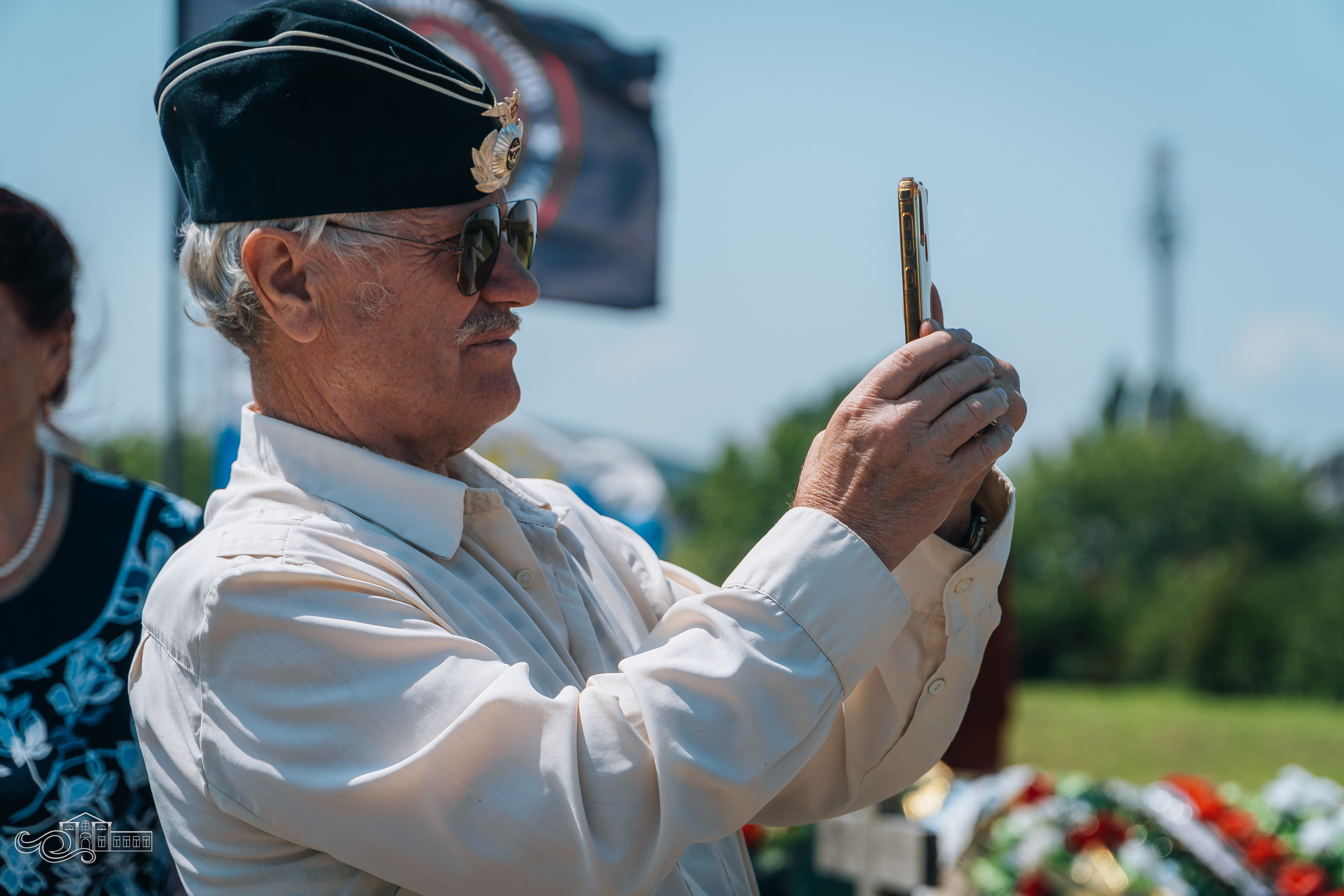 Открытие памятника неизвестным Советским воинам. Новотитаровский Дом культуры