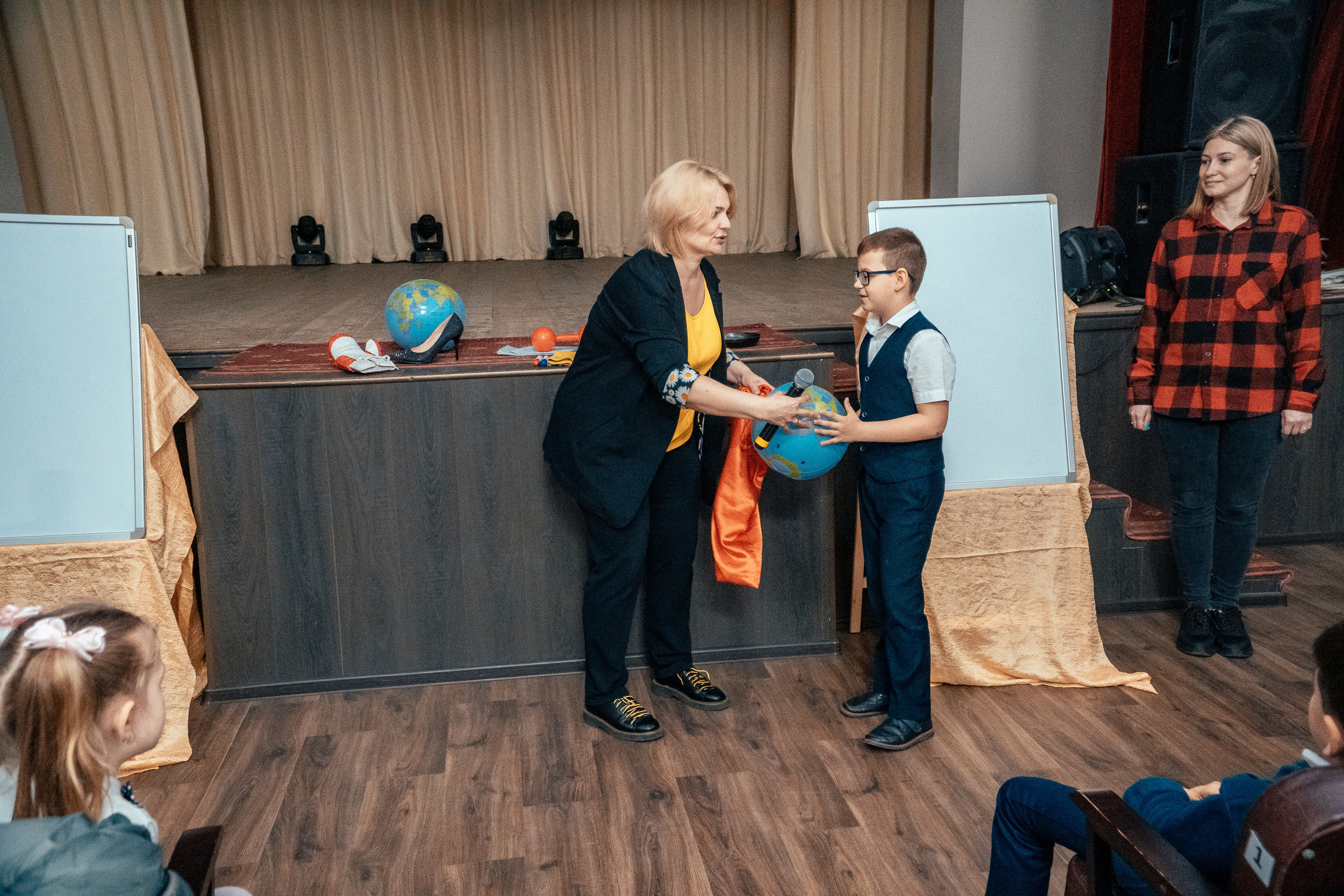 День космонавтики. Новотитаровский Дом культуры