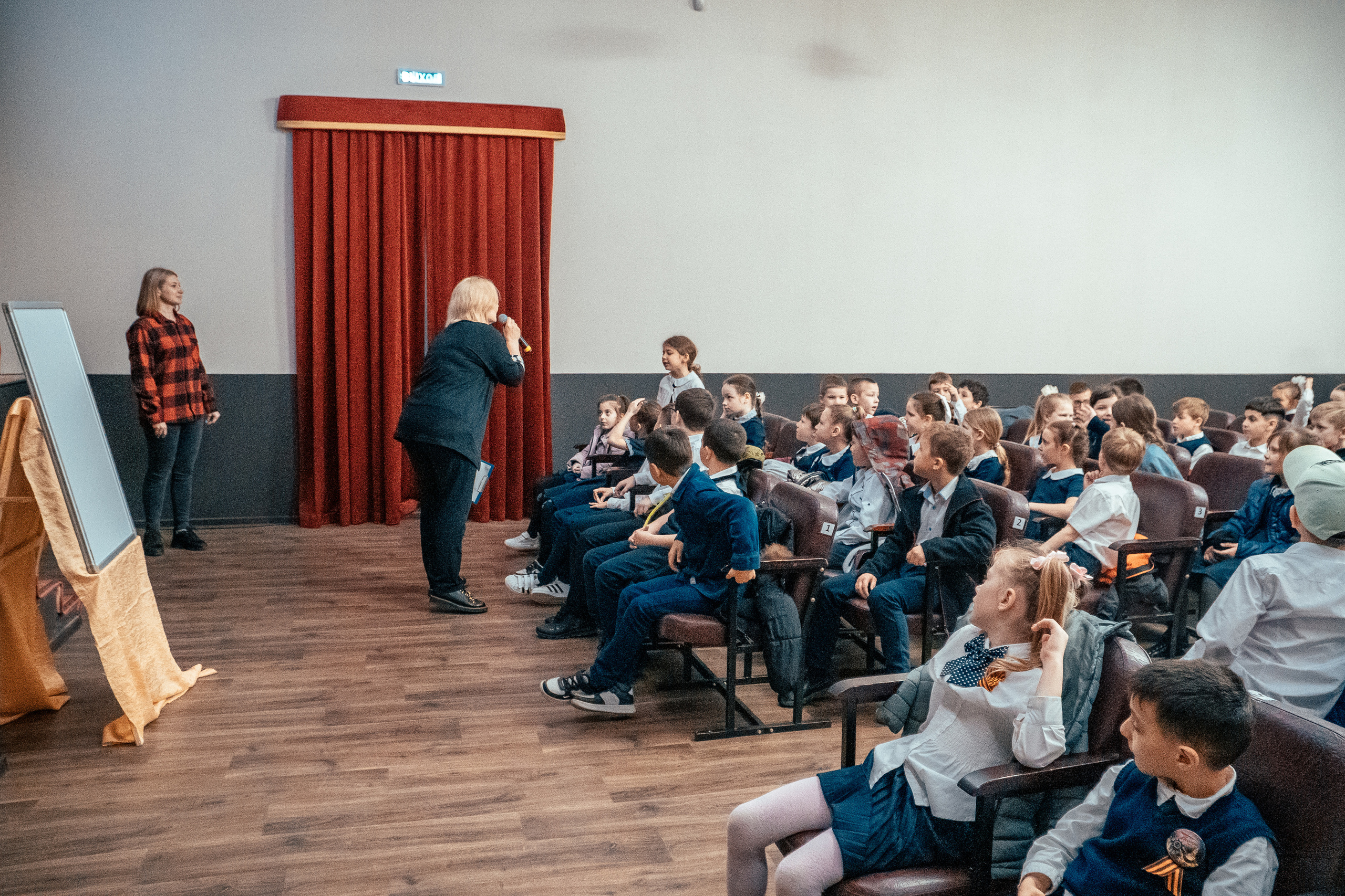 День космонавтики. Новотитаровский Дом культуры