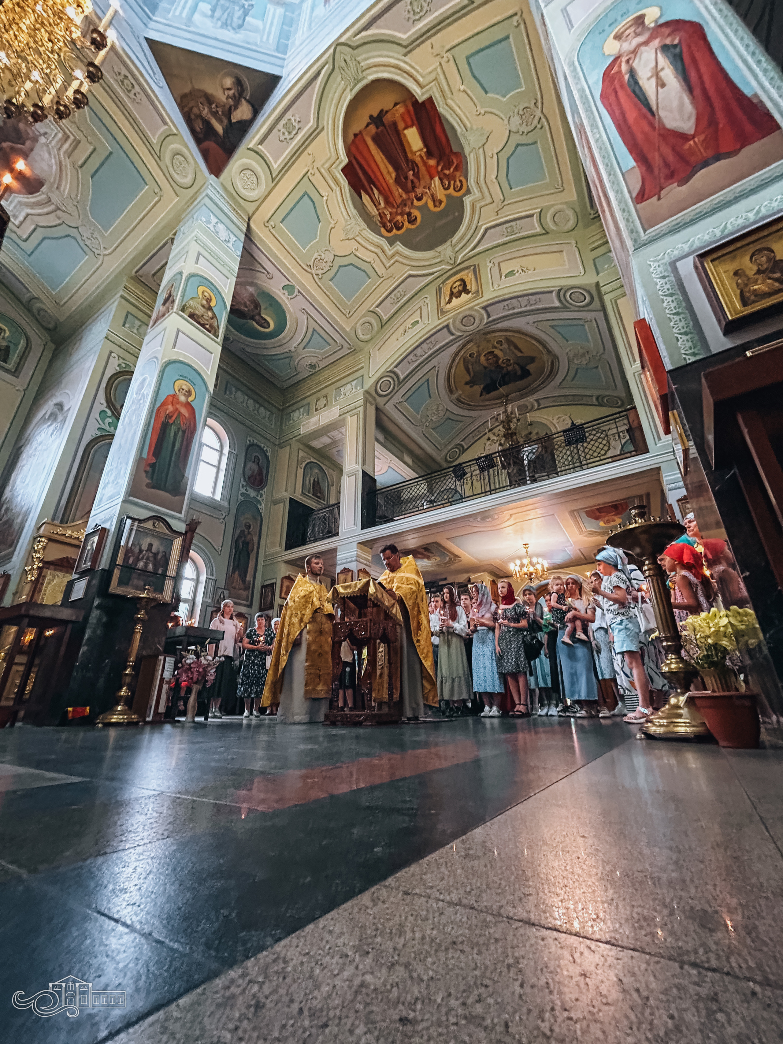 Молебен с учащимися и молодежью. Новотитаровский Дом культуры