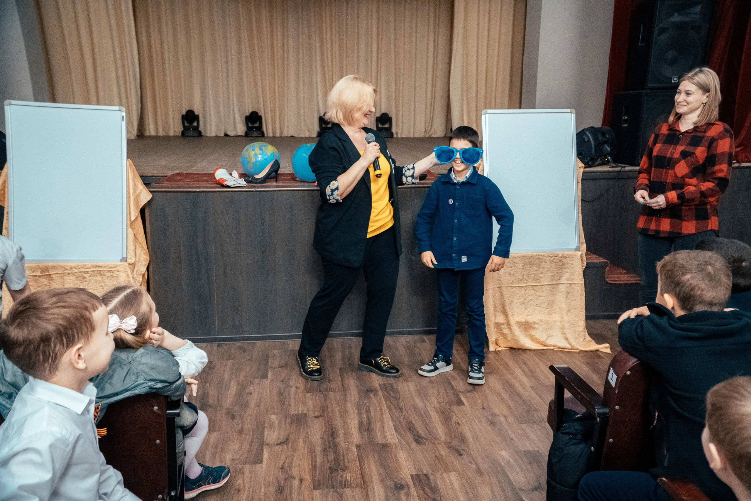 День космонавтики. Новотитаровский Дом культуры