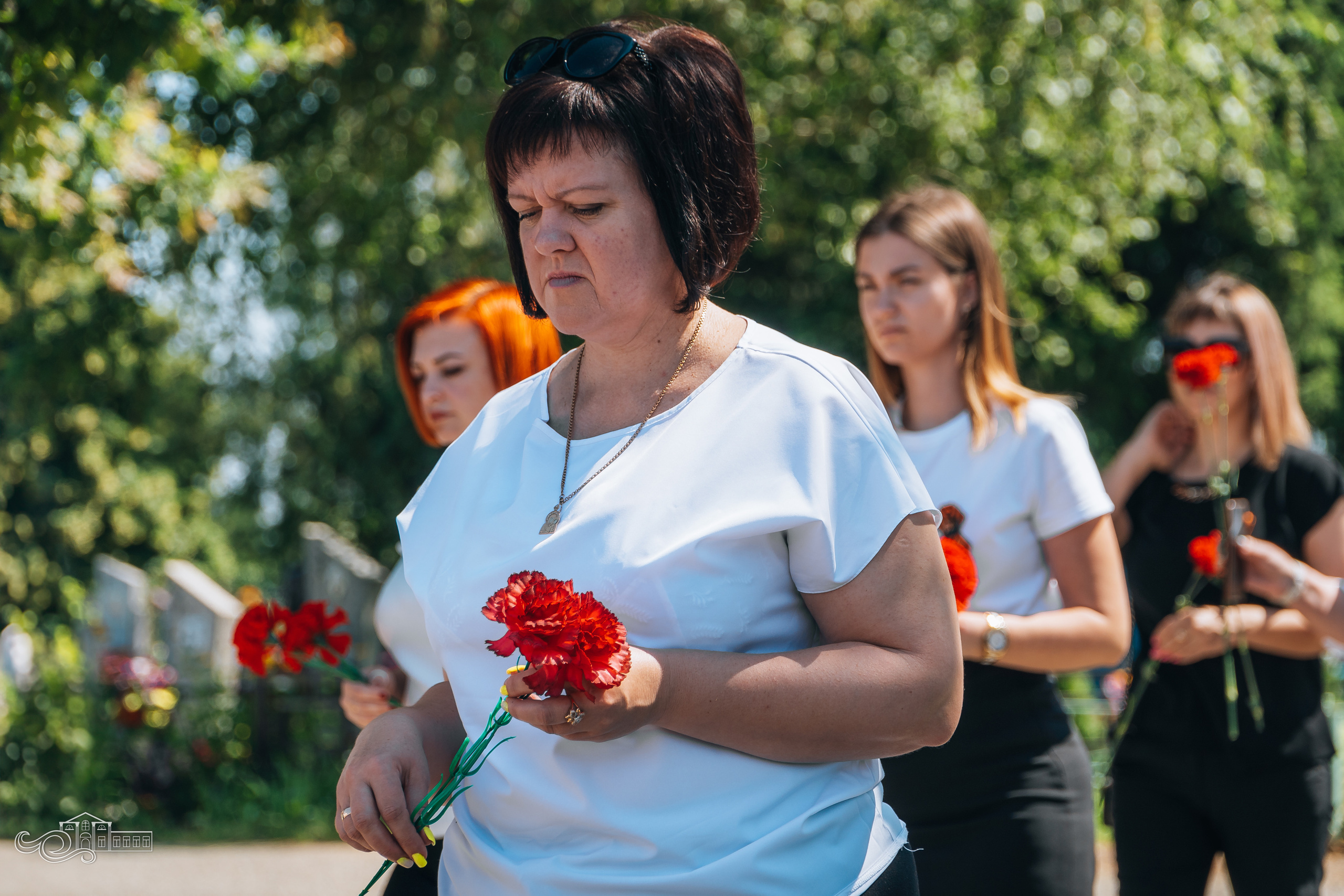 Открытие памятника неизвестным Советским воинам. Новотитаровский Дом культуры