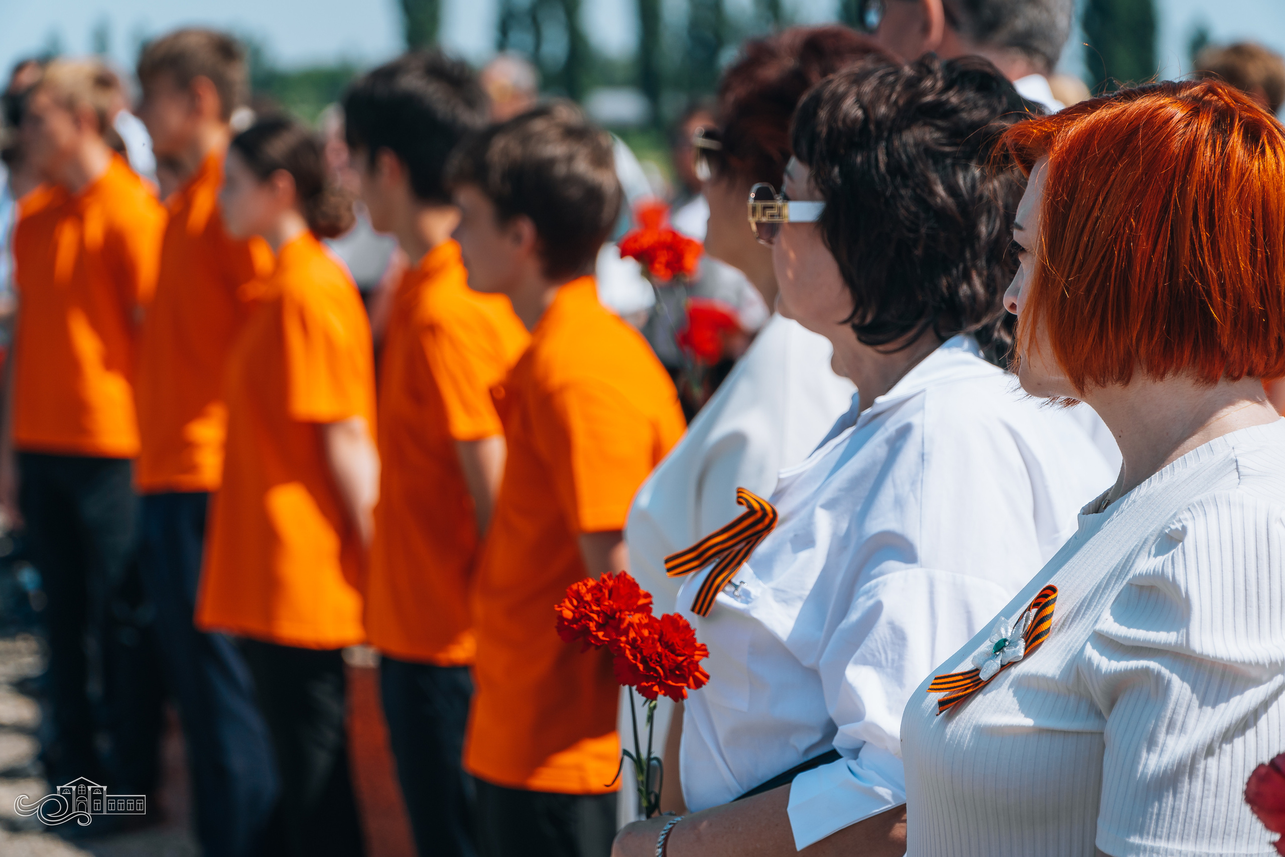 Открытие памятника неизвестным Советским воинам. Новотитаровский Дом культуры