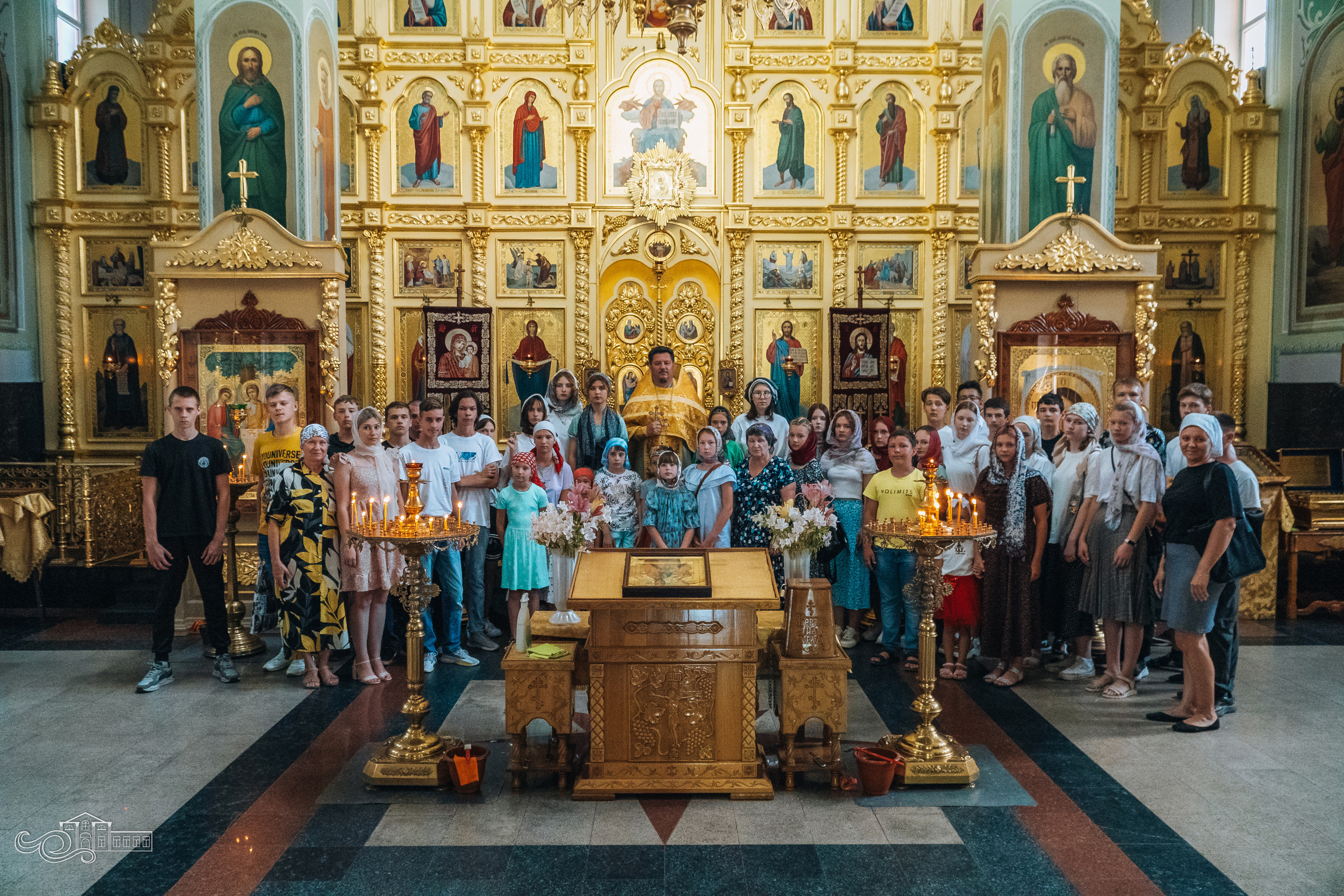 Молебен с учащимися и молодежью. Новотитаровский Дом культуры