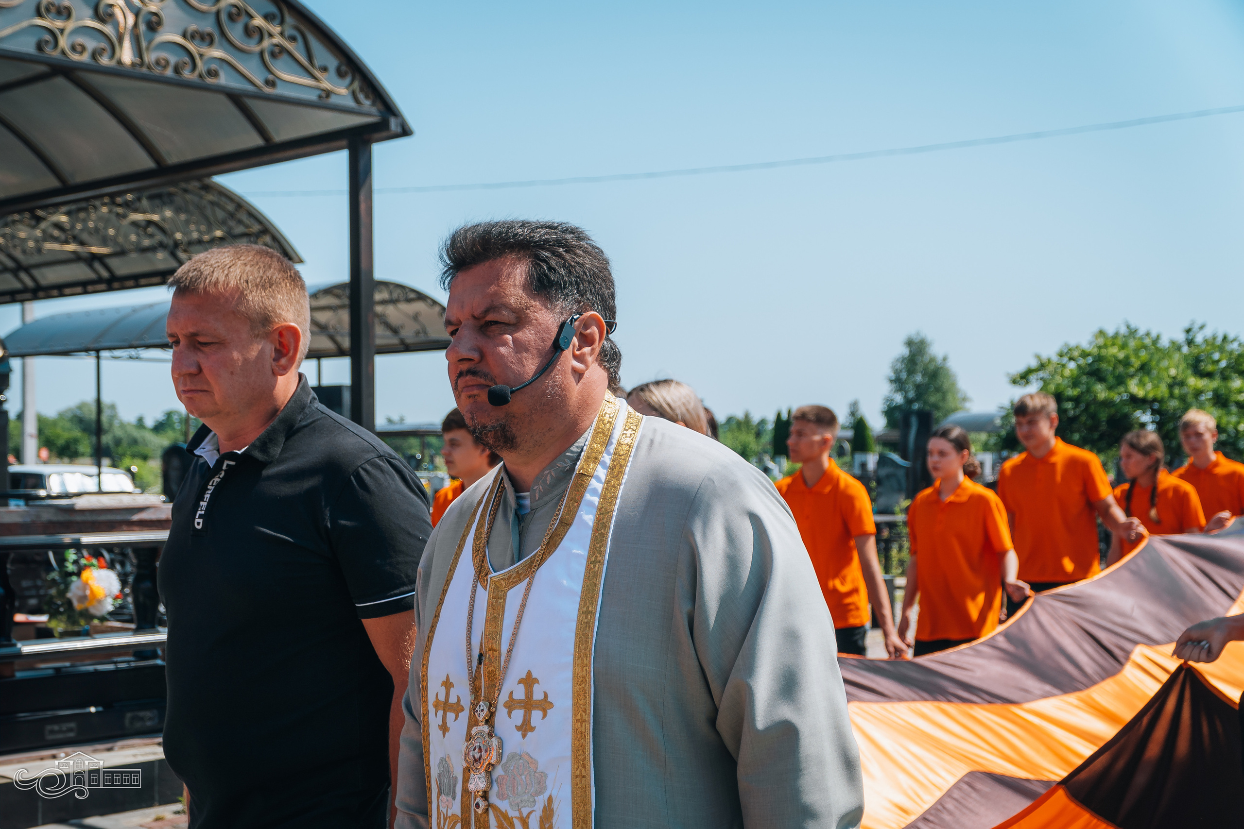 Открытие памятника неизвестным Советским воинам. Новотитаровский Дом культуры