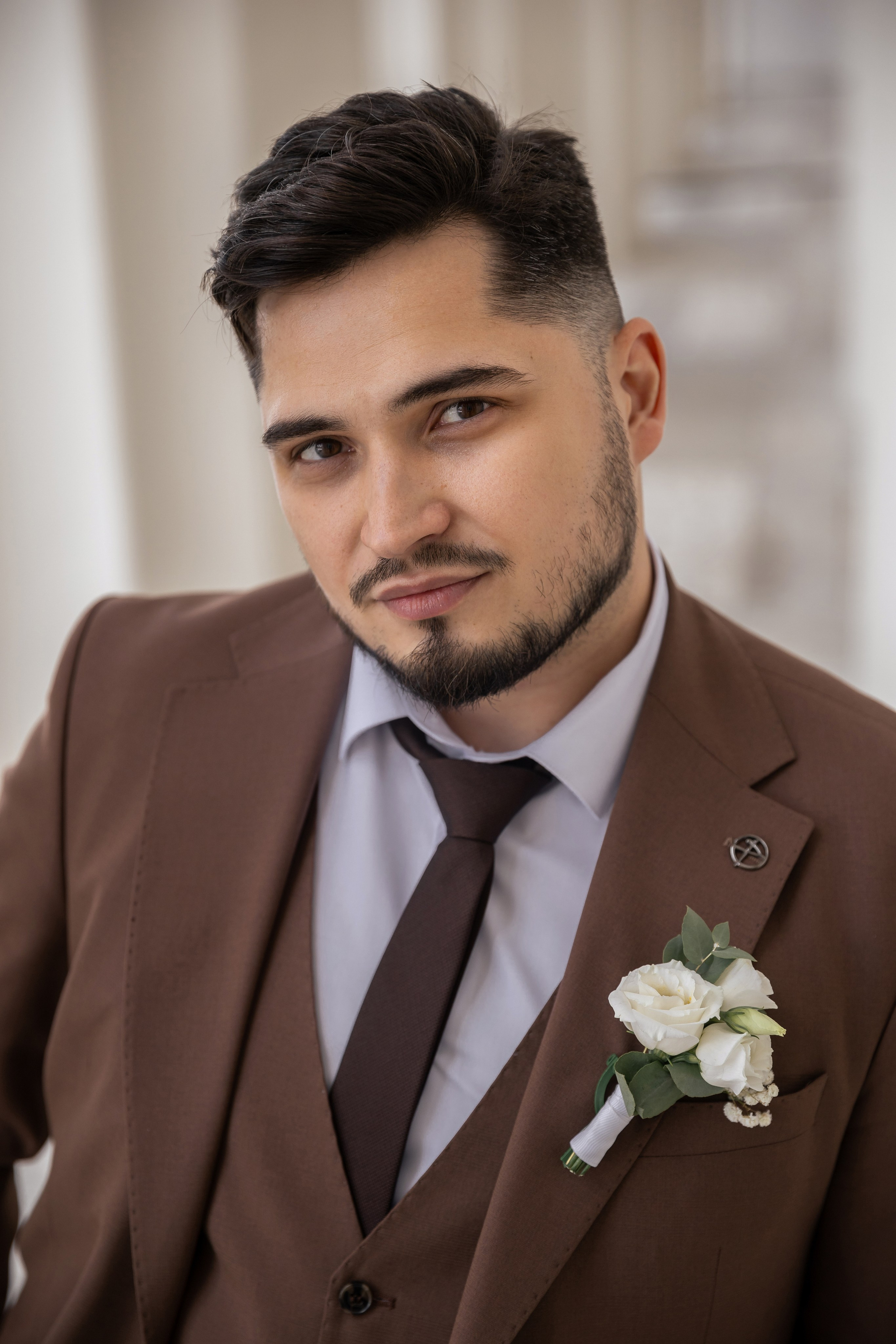 Фотосессия жениха на свадьбе, портрет жениха, Москва свадьба