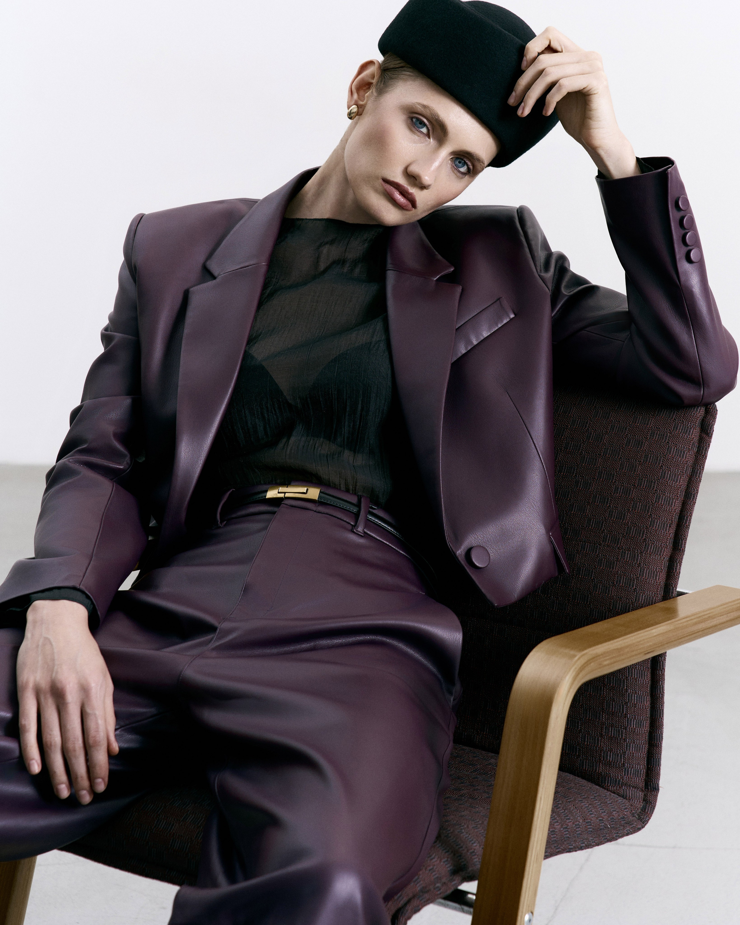 SUIT. Коммерческий фотограф в Москве Коновалова Ольга