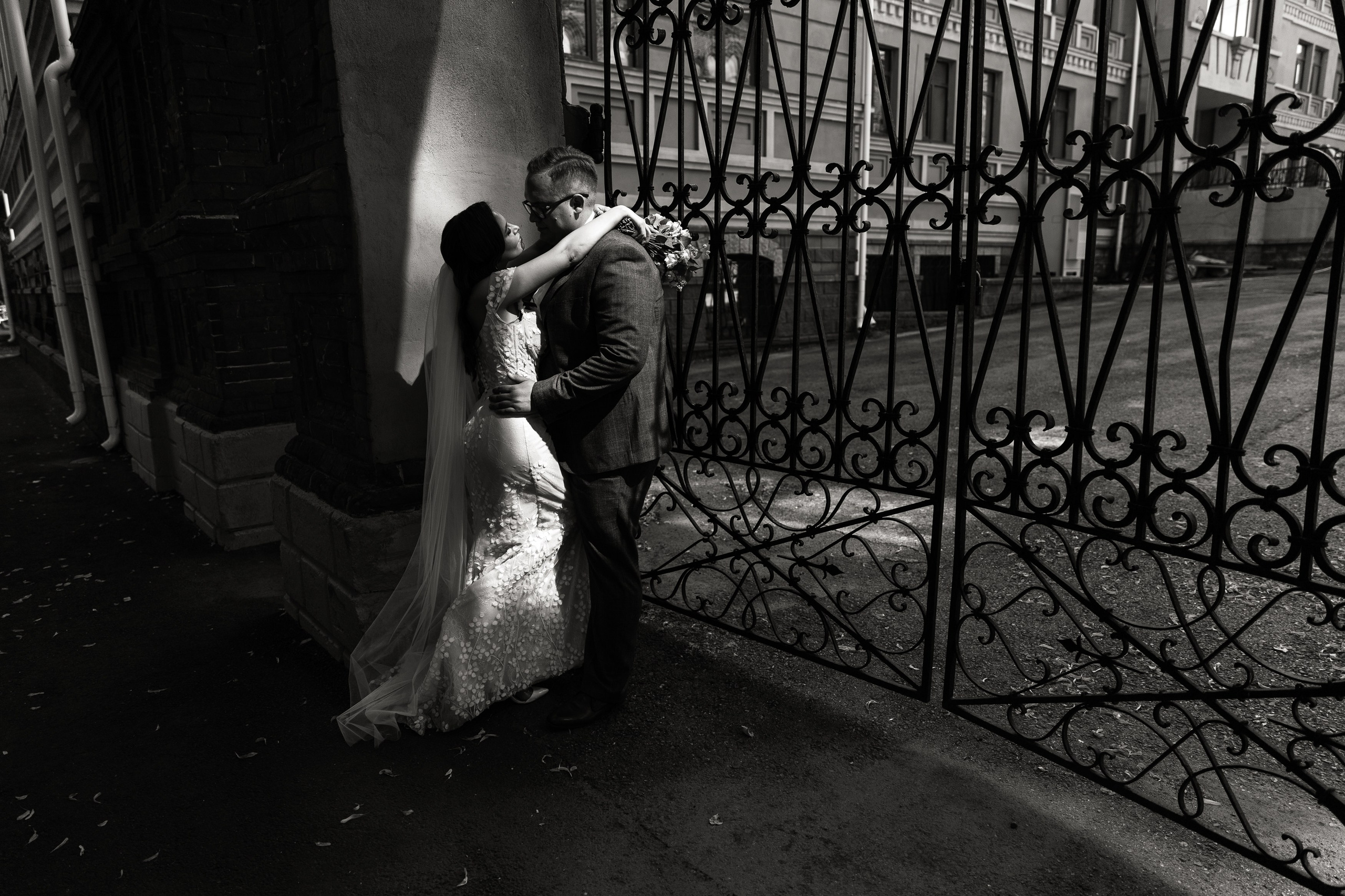 Свадебный фотограф Уфа — Руслан ГабдлисламовЖивые эмоции, красивые кадры, воспоминания на всю жизнь.Работаю по всей Республике Башкортоста. Свадебный фотограф Уфа Руслан Габдлисламов