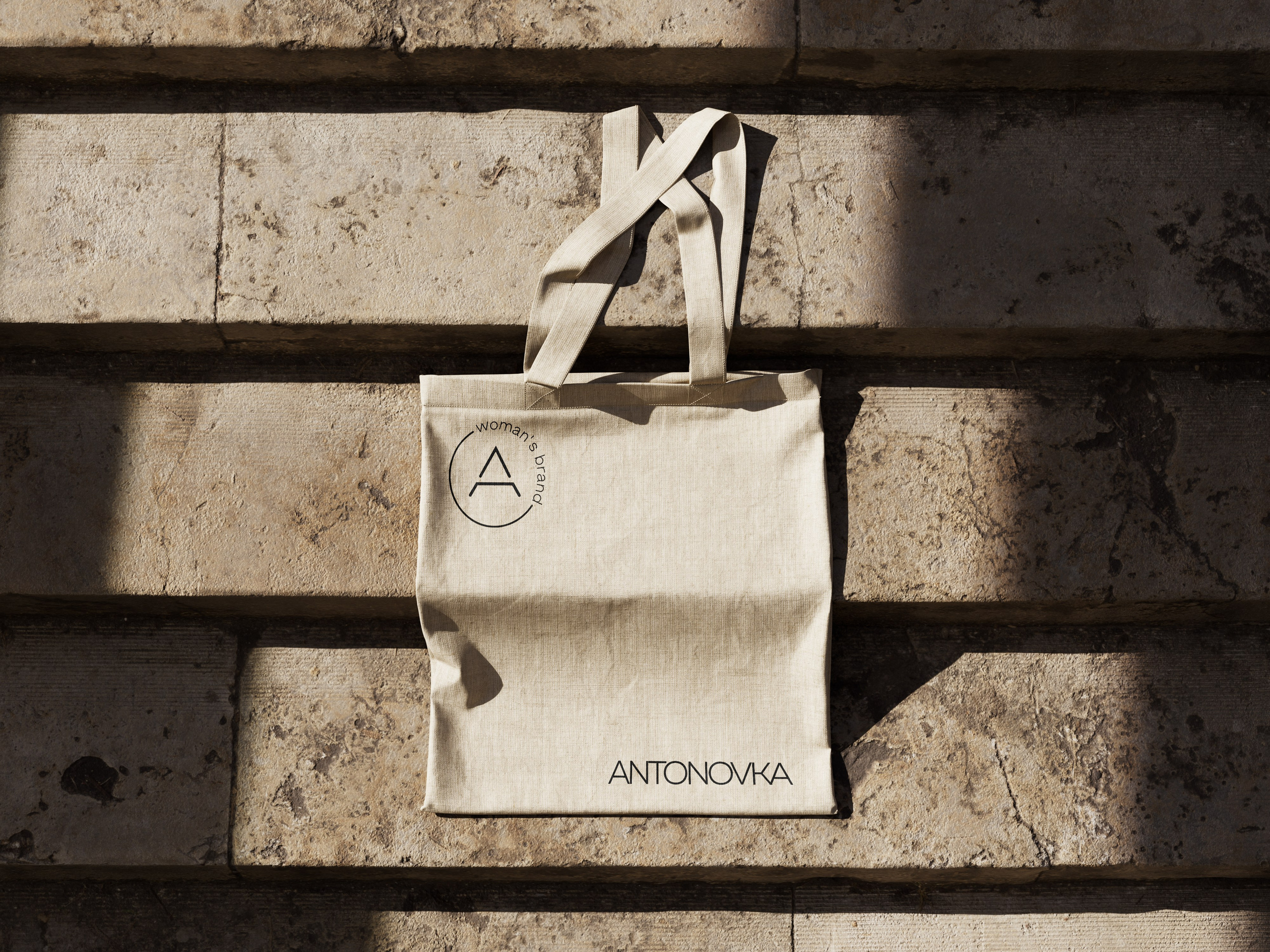 Лина Ивахник, графический и бренд — дизайнер