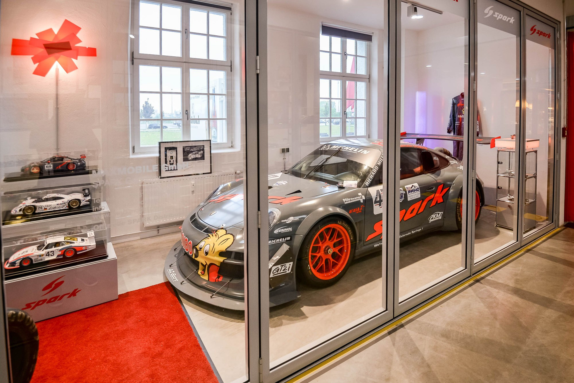 V8 Hotel Motorworld, минск фотограф, репортажной фотограф Беларусь,  фотограф в Минске, Алексей Матюшков, фоторепортер Беларуси, Репортажная съемка мероприятий,  день рождения