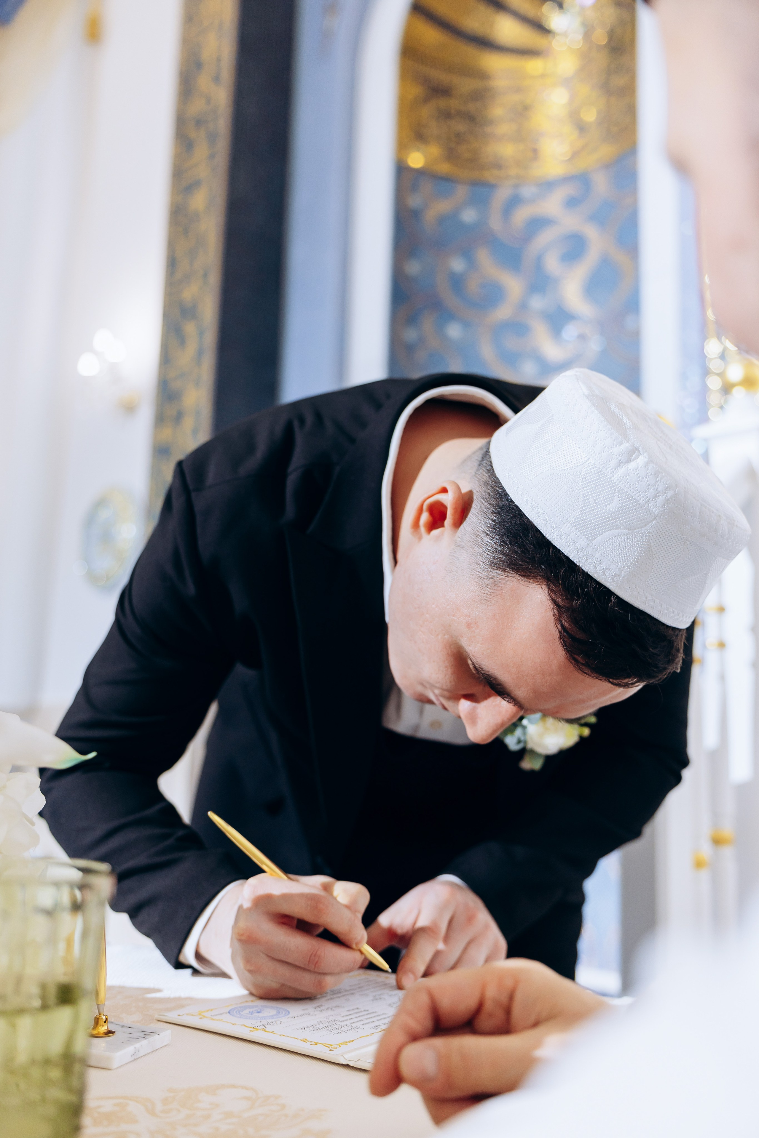 никах в мечети Иман Нуры,, фотосессия в мечети Иман Нуры, фотограф на никах в Казани Ranas4you, образ невесты на никах, завязывание платка Казань, платье на никах Казань