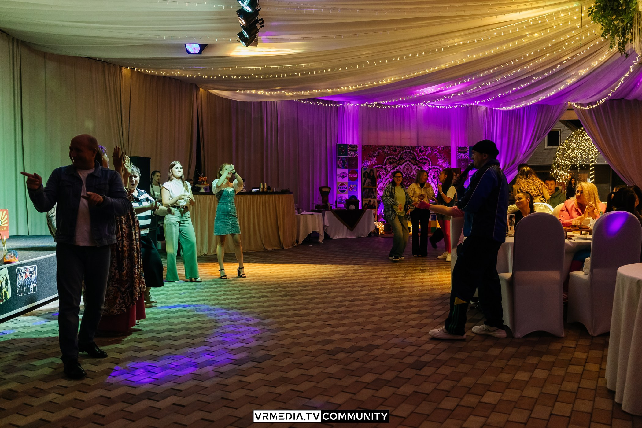 Ресторан «Империя»: Вечеринка 90-х