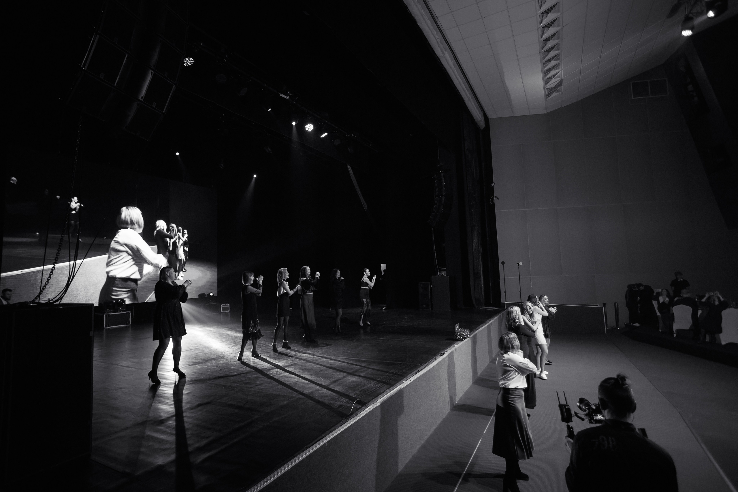 РЕПОРТАЖ: НОВЫЙ ГОД В ДК МЕТАЛЛУРГ. Профессиональный фотограф в Ижевске Леша Петров