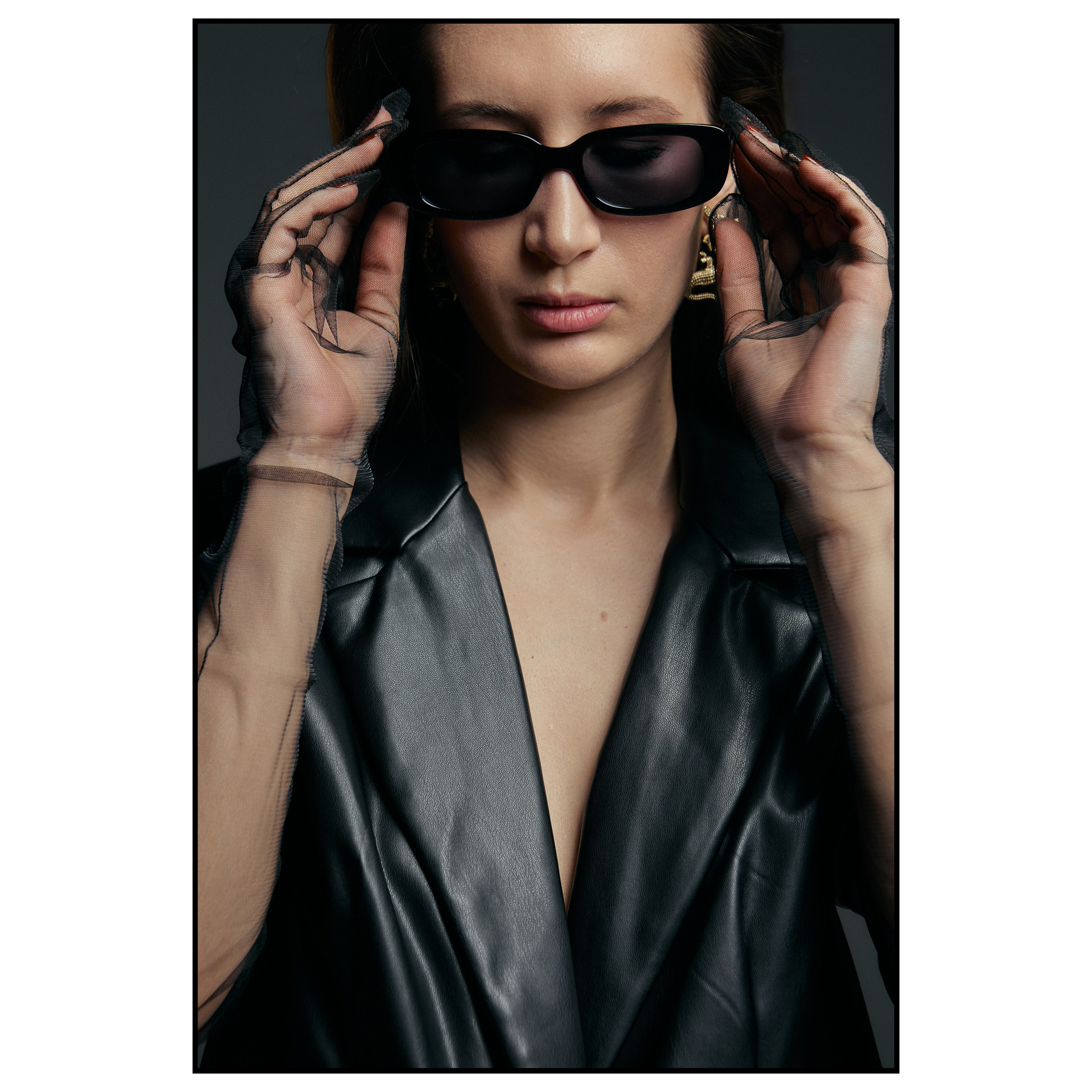 Портретный фотограф в Москве Калагина Светлана. Профессиональная фотосессия в студии для девушки. Идеи для фотосессии