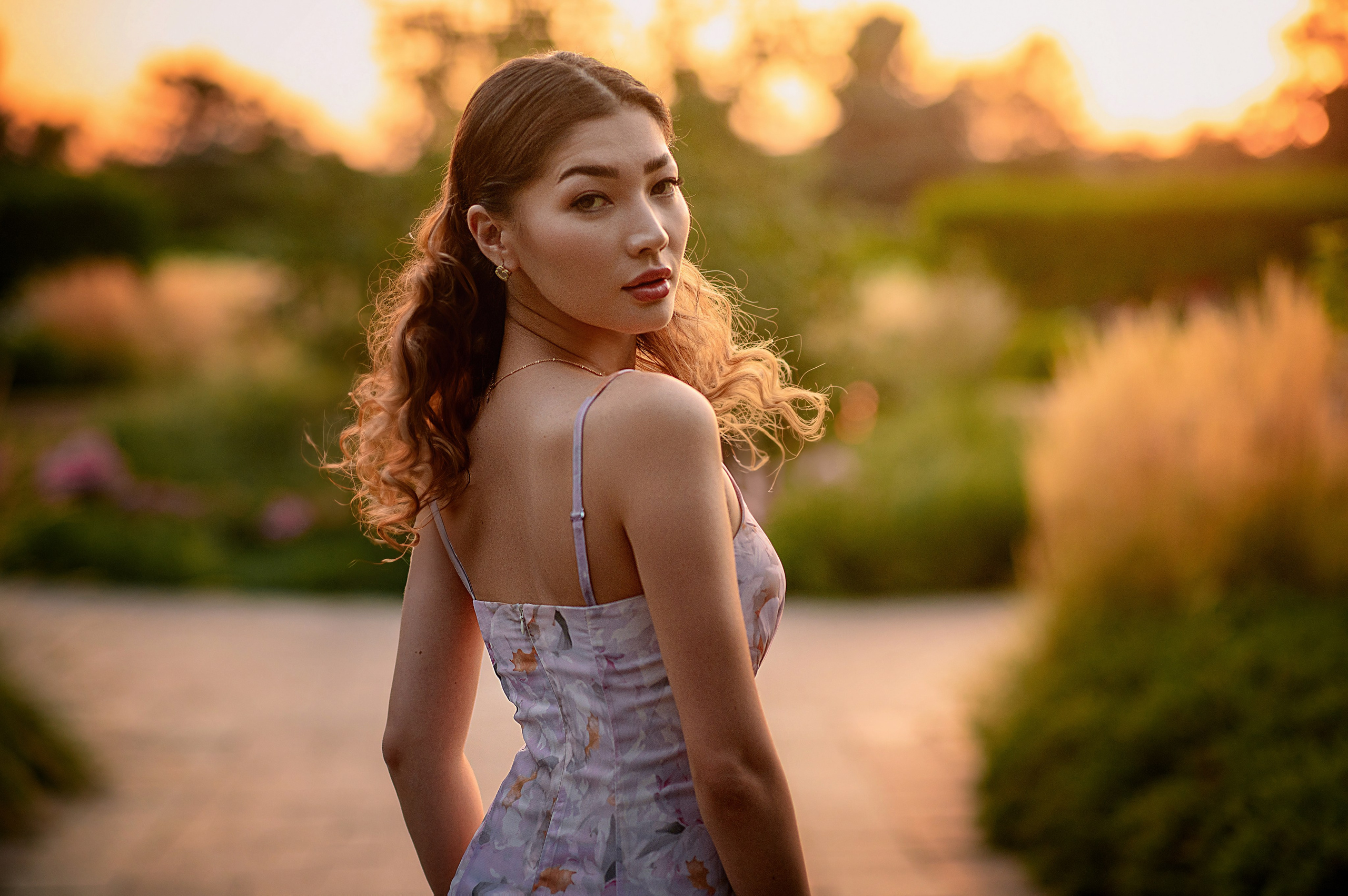 Laura. Елена Северина фотограф, Алматы: репортаж (спорт, концерты, конференции), предметная и фуд-съёмка, портреты, каталоги, фэшн, ретушь