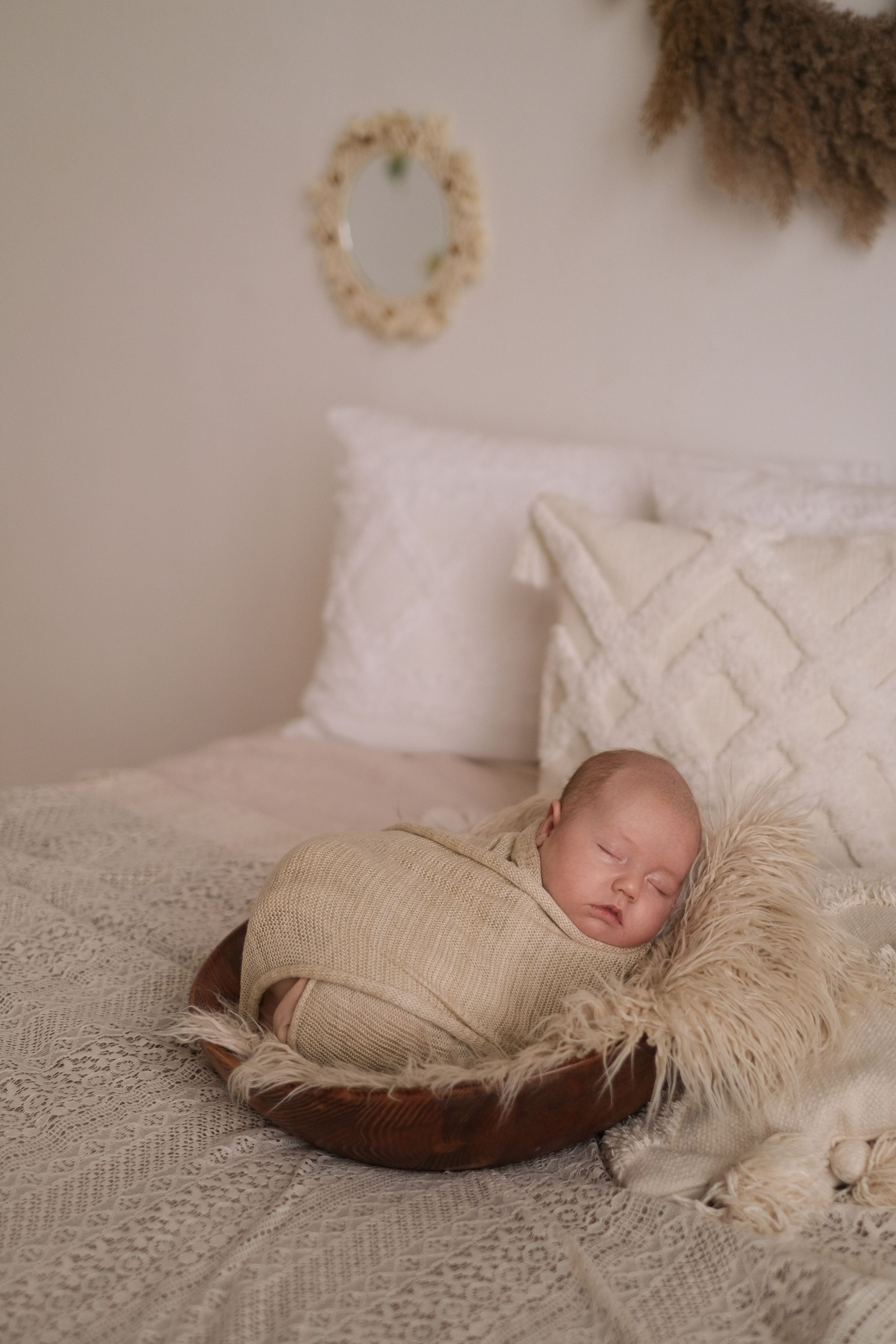 Мирослав в Матрёшке. Семейный детский ньюборн фотограф в Москве Марта Петрова