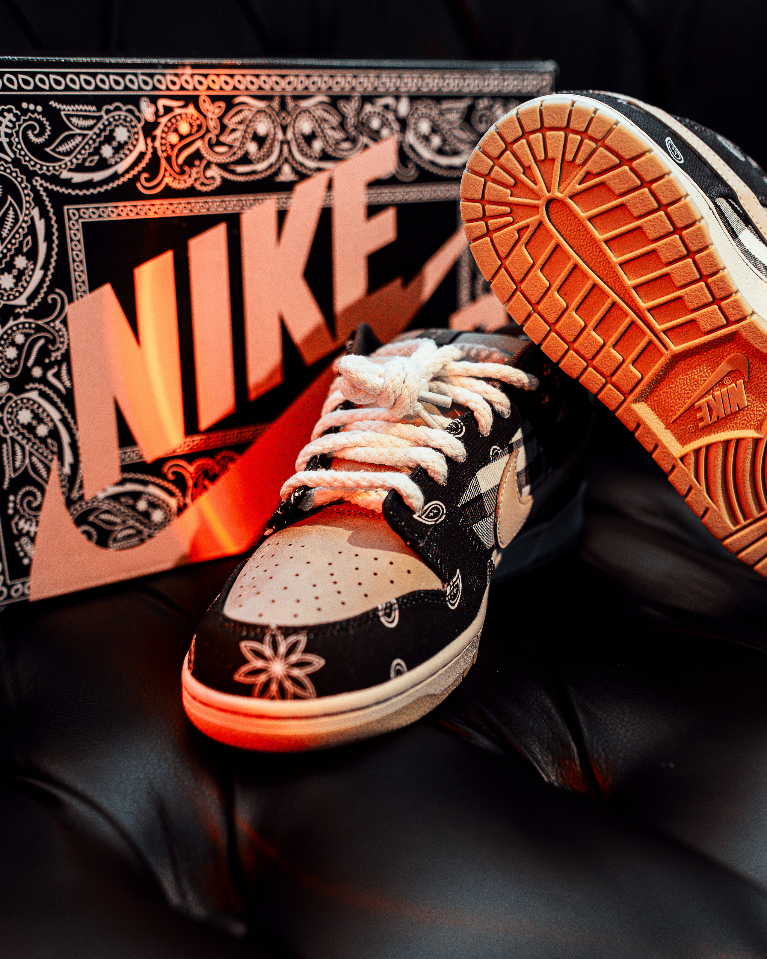 Кроссовки Nike. Анастасия Турсунова арт-фотограф в Москве