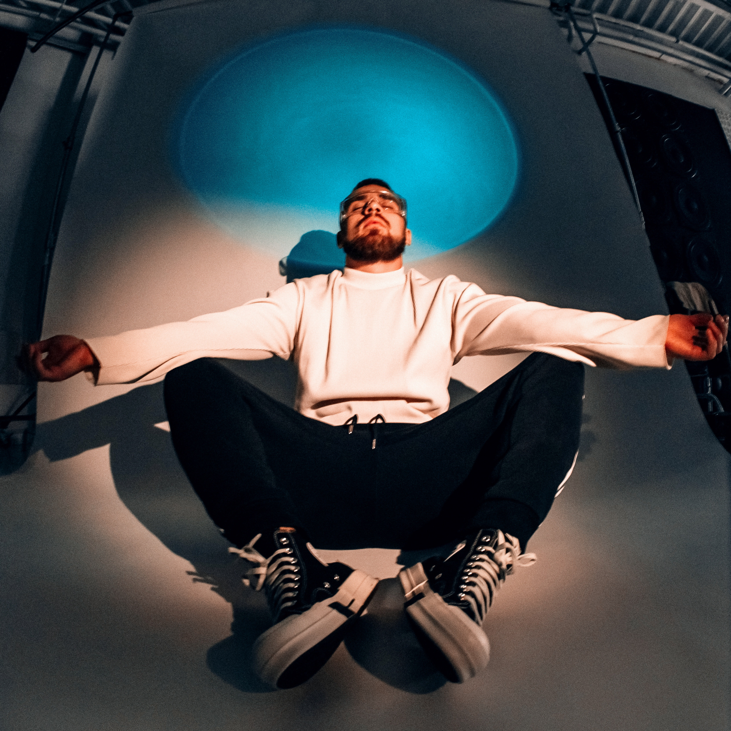 Кроссовки Nike. Анастасия Турсунова арт-фотограф в Москве