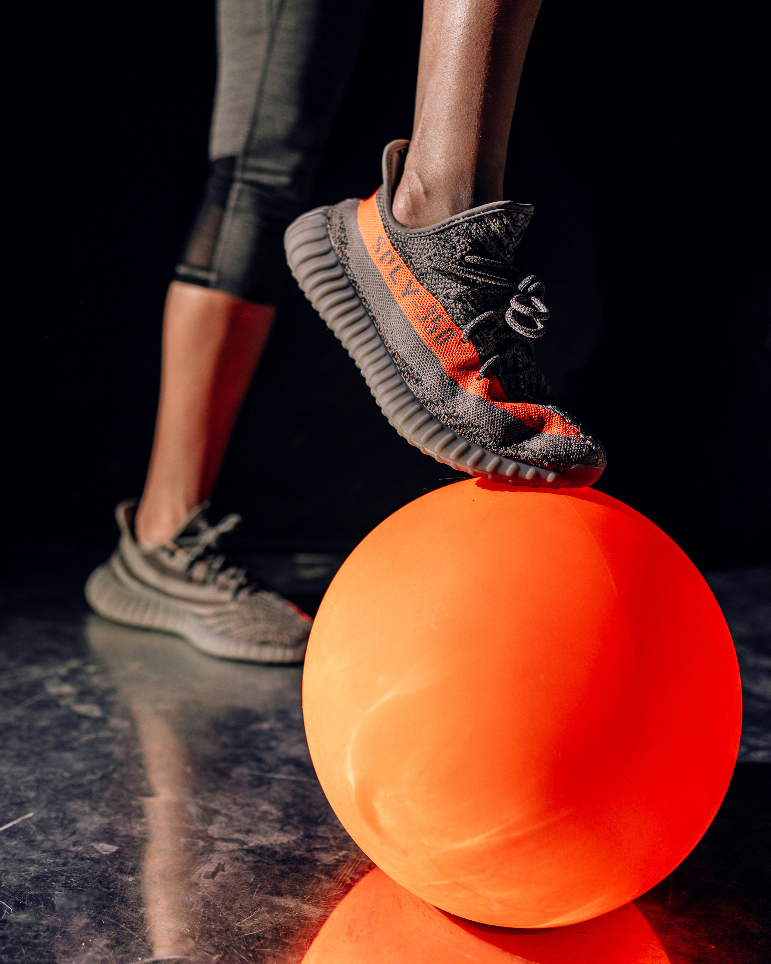 Кроссовки Nike. Анастасия Турсунова арт-фотограф в Москве