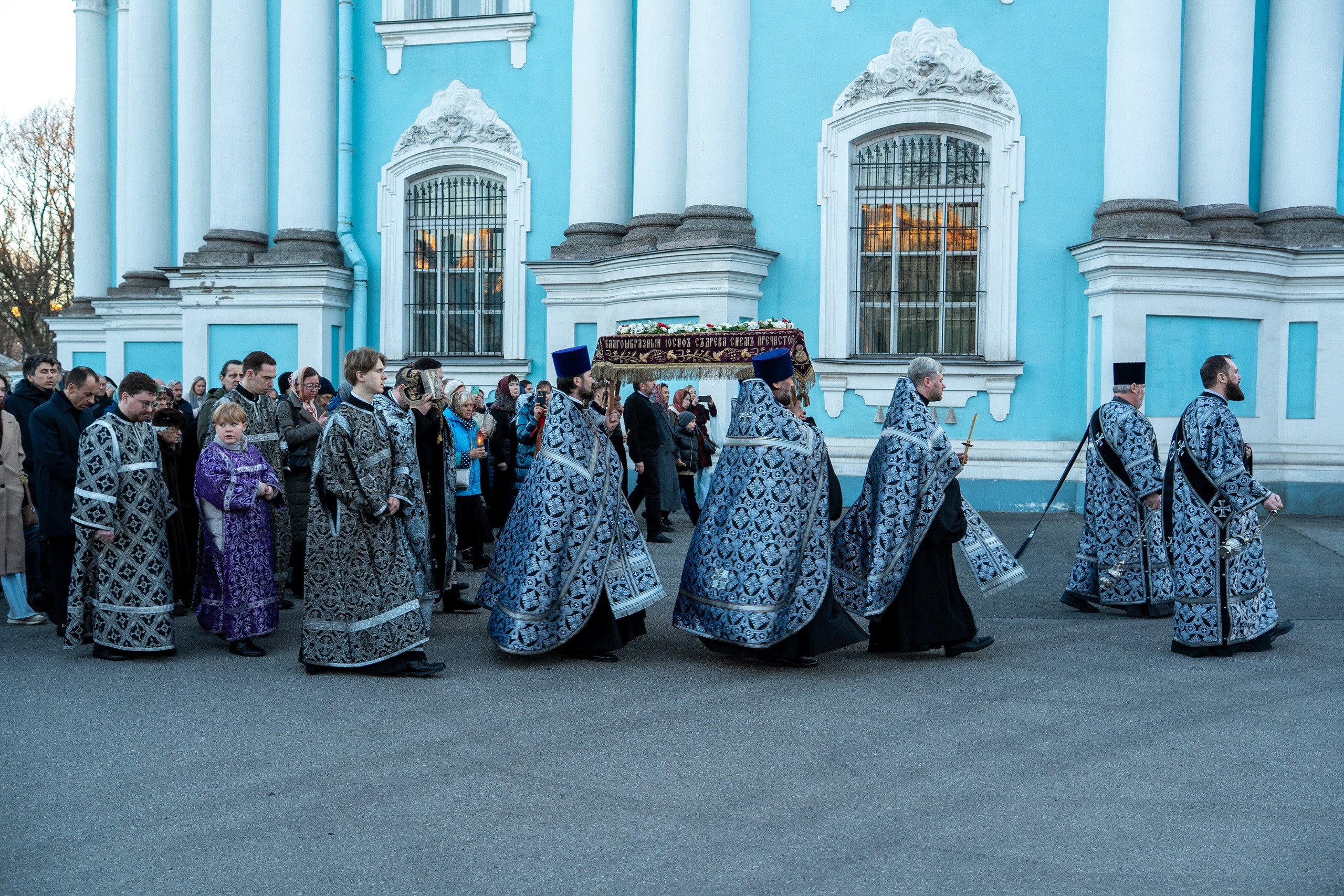 Великая пятница. Утреня с великим славословием. Чин погребения Спасителя. НИКОЛО-БОГОЯВЛЕНСКИЙ МОРСКОЙ СОБОР