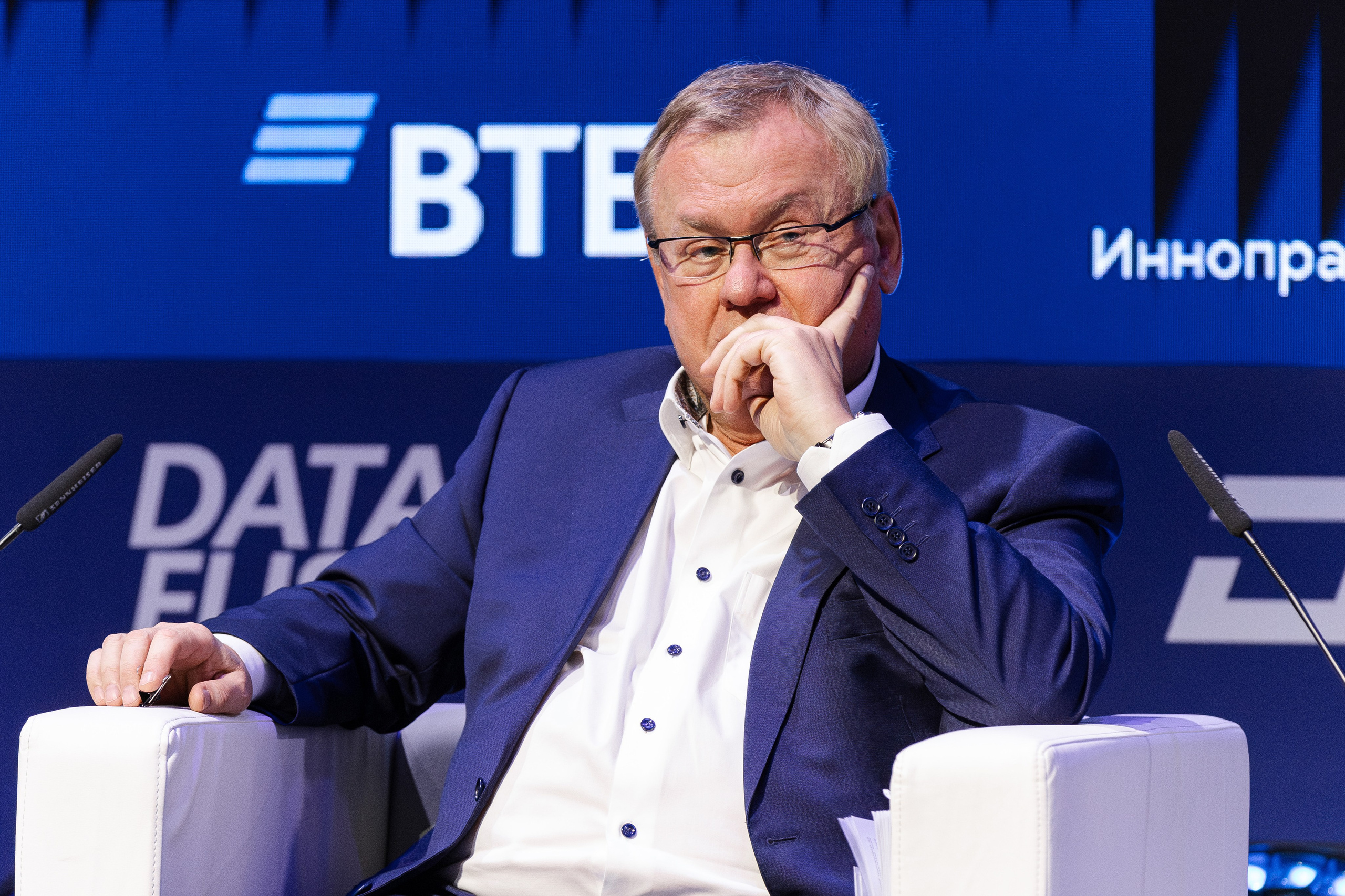 Data Fusion. Свадебный репортажный фотограф в Москве