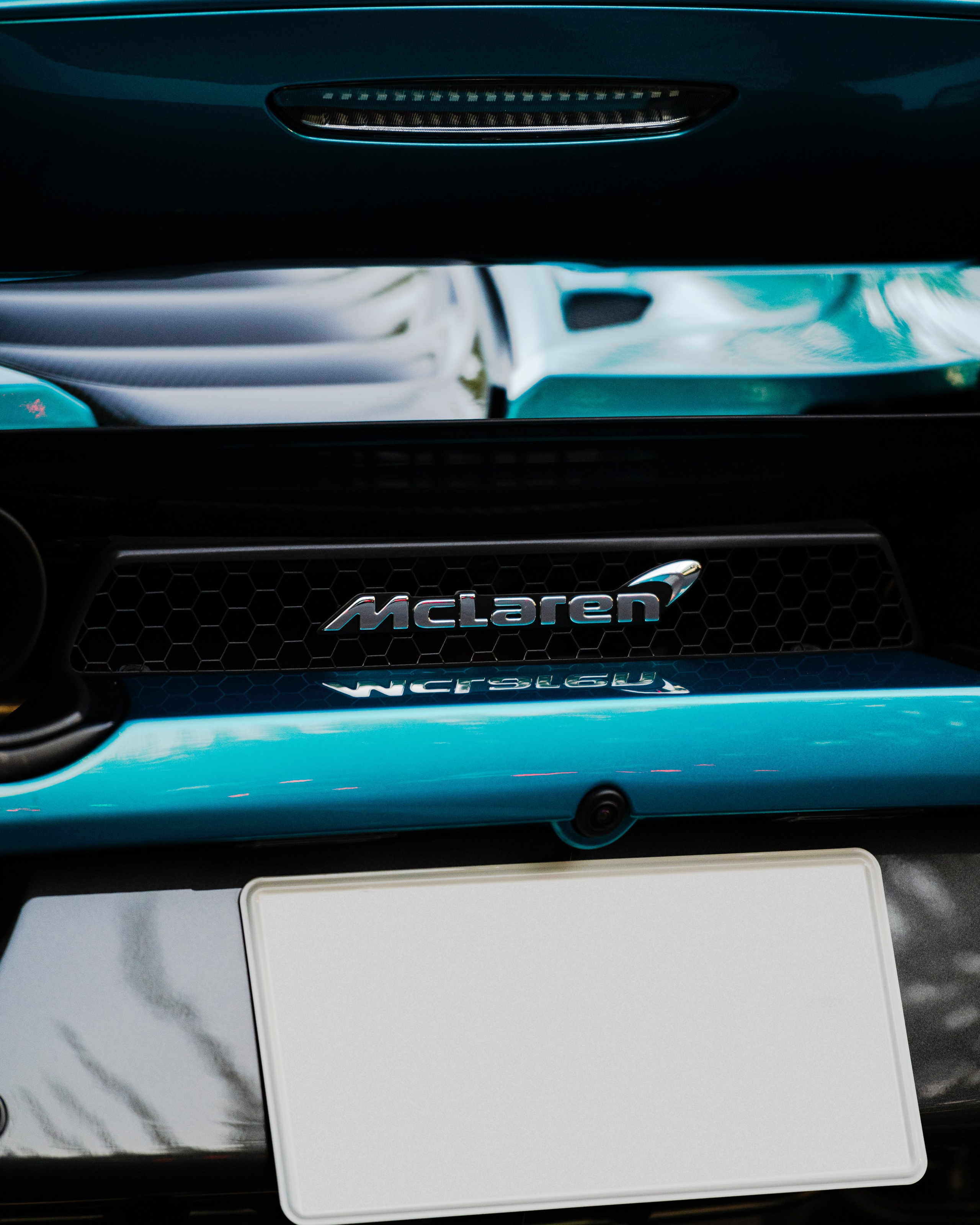 Cars in Tokyo. Photographer in Tokyo Anatolii Ozarto