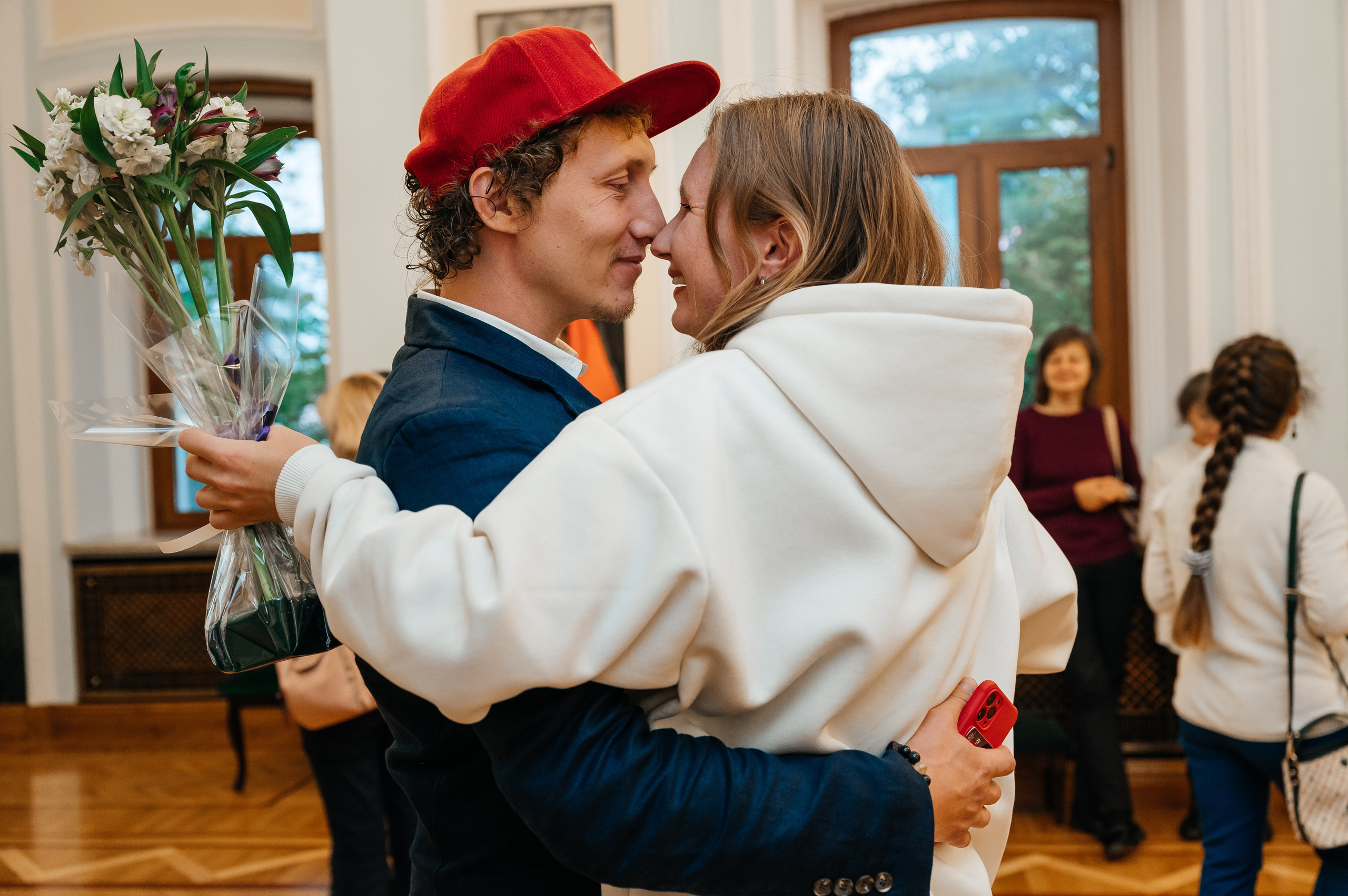 Открытие выставки Кати Васильевой в Молодежном театре. Wedding and family photographer USA