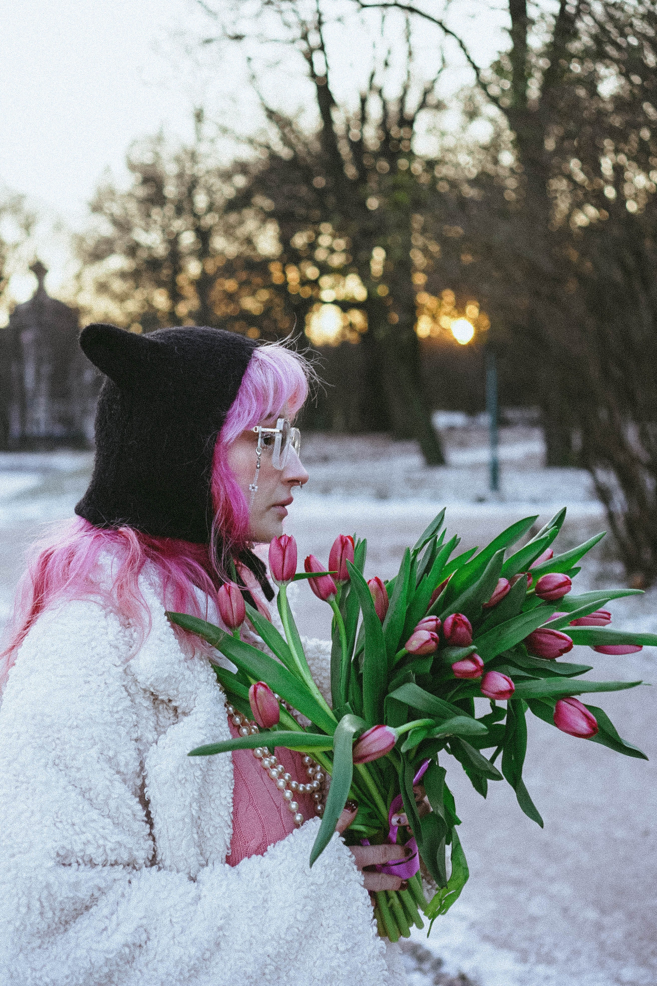 Прогулочная фотосессия с тюльпанами. Профессиональный фотограф, Санкт-Петербург — Виктория Богомолова