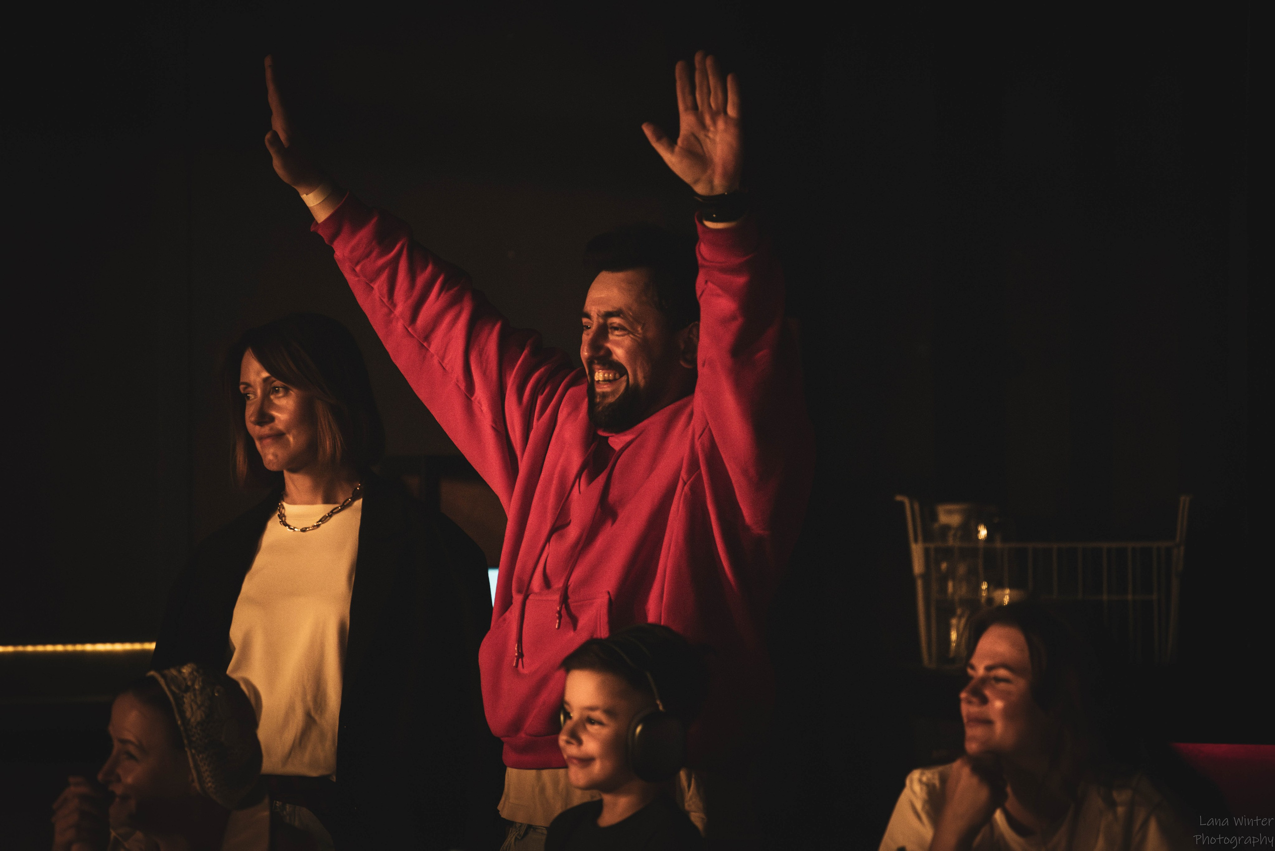 7000$ (29 июня 2025 года, Москва, клуб Урбан). Фотограф Светлана Блинова, Москва и Московская область