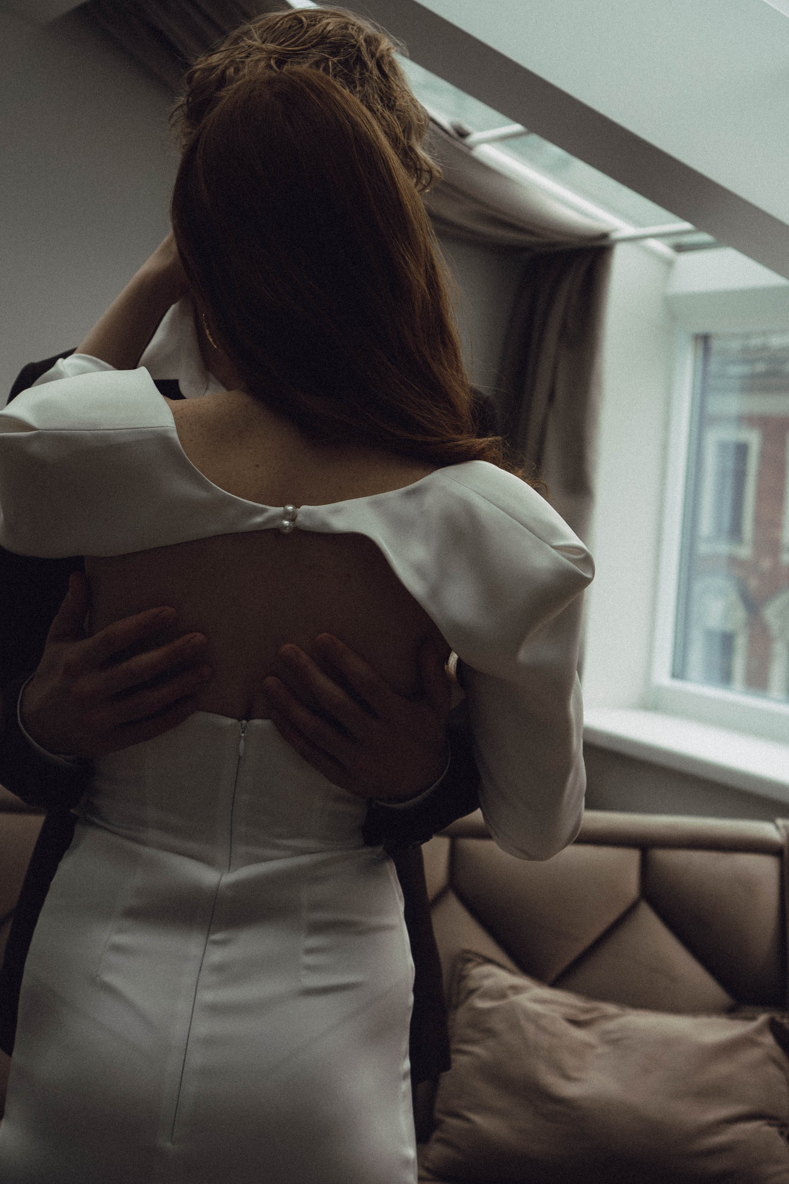 СВАДЕБНАЯ СЬЕМКА В ОТЕЛЕ. СБОРЫ ЖЕНИХА И НЕВЕСТЫ И ТАКЖЕ ТОР И ПОДГОТОВКА К ПРОГУЛКЕ. Профессиональный фотограф, Санкт-Петербург — Виктория Богомолова