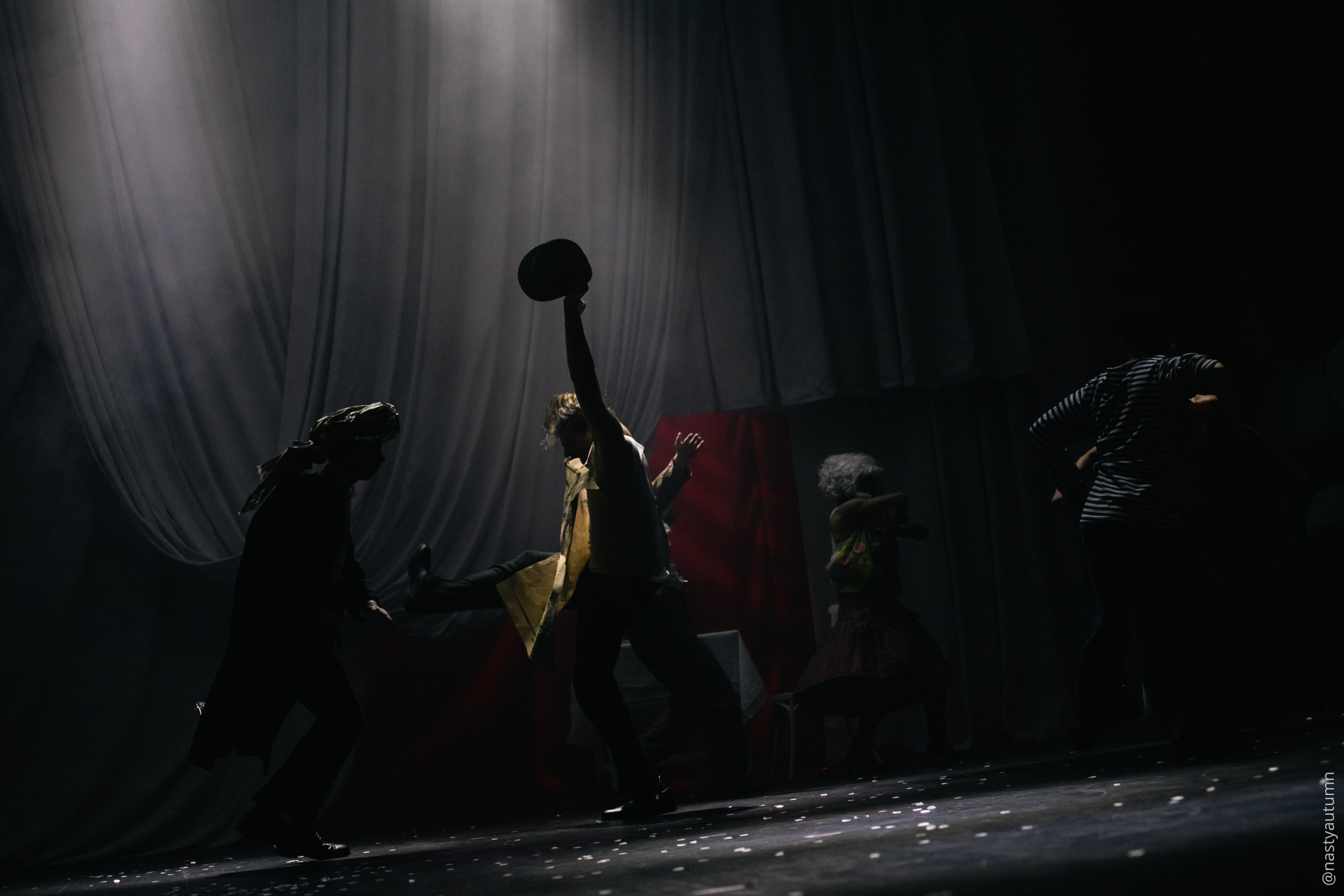 Генеральный прогон «Маяковский. Я сам.». Репортажный и концертный фотограф в Москве Анастасия Осень