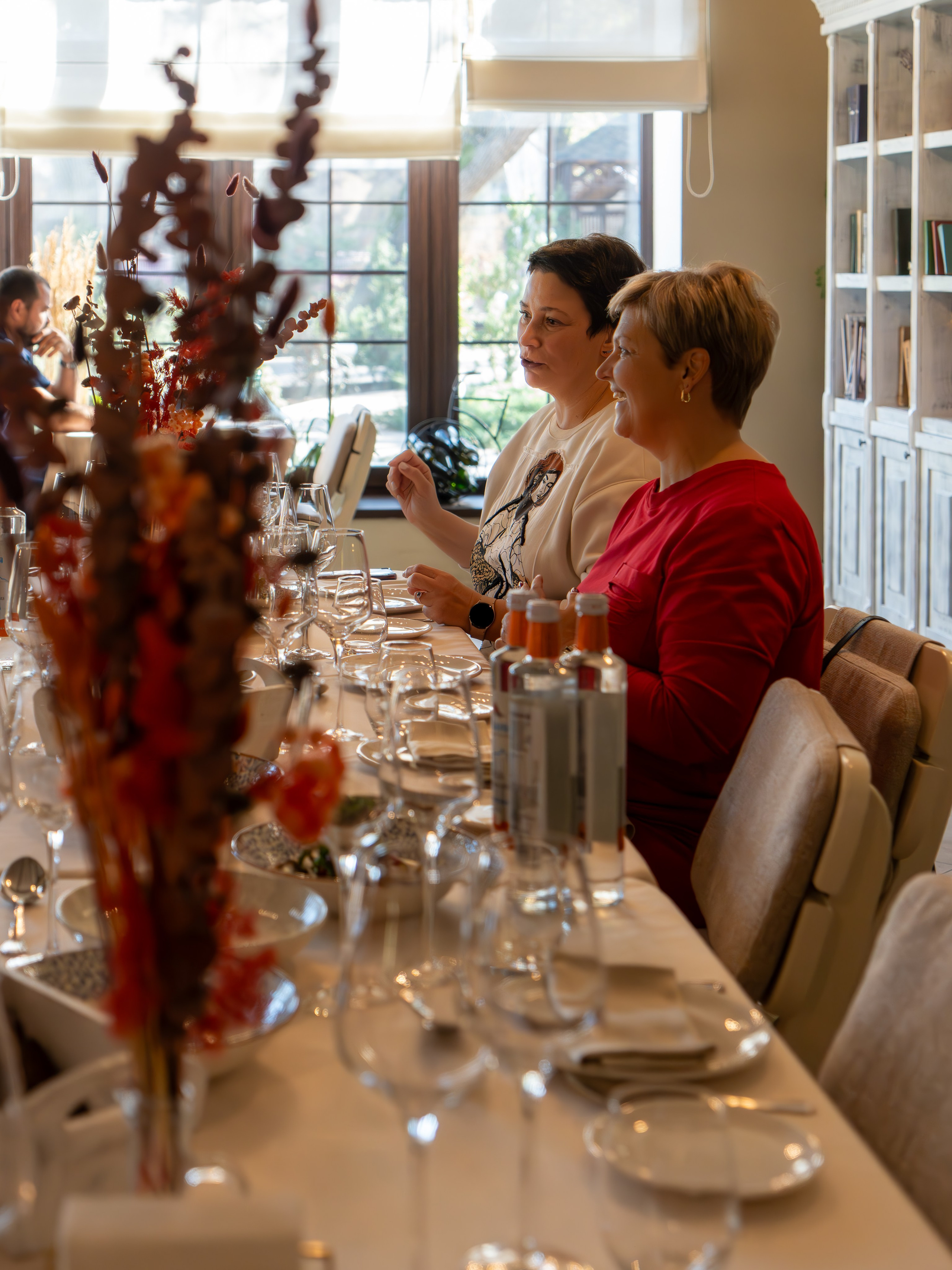 Литературная мастерская с Ольгой Шутовой в «Винотеррии». Репортажный фотограф в Красной Поляне и Сочи Павлюченко Екатерина