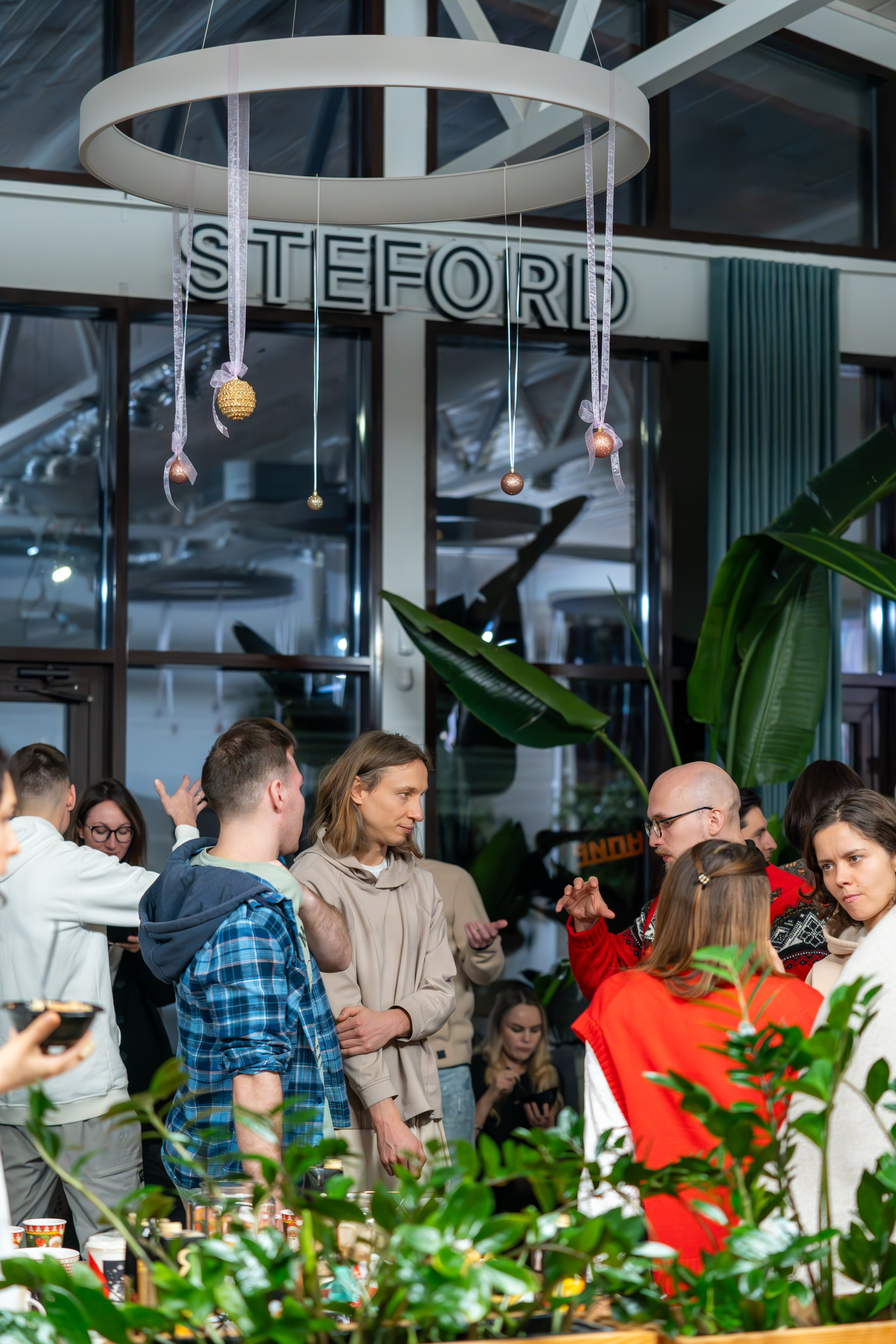 Предновогодняя встреча в пространстве Steford Hub. Репортажный фотограф в Красной Поляне и Сочи Павлюченко Екатерина