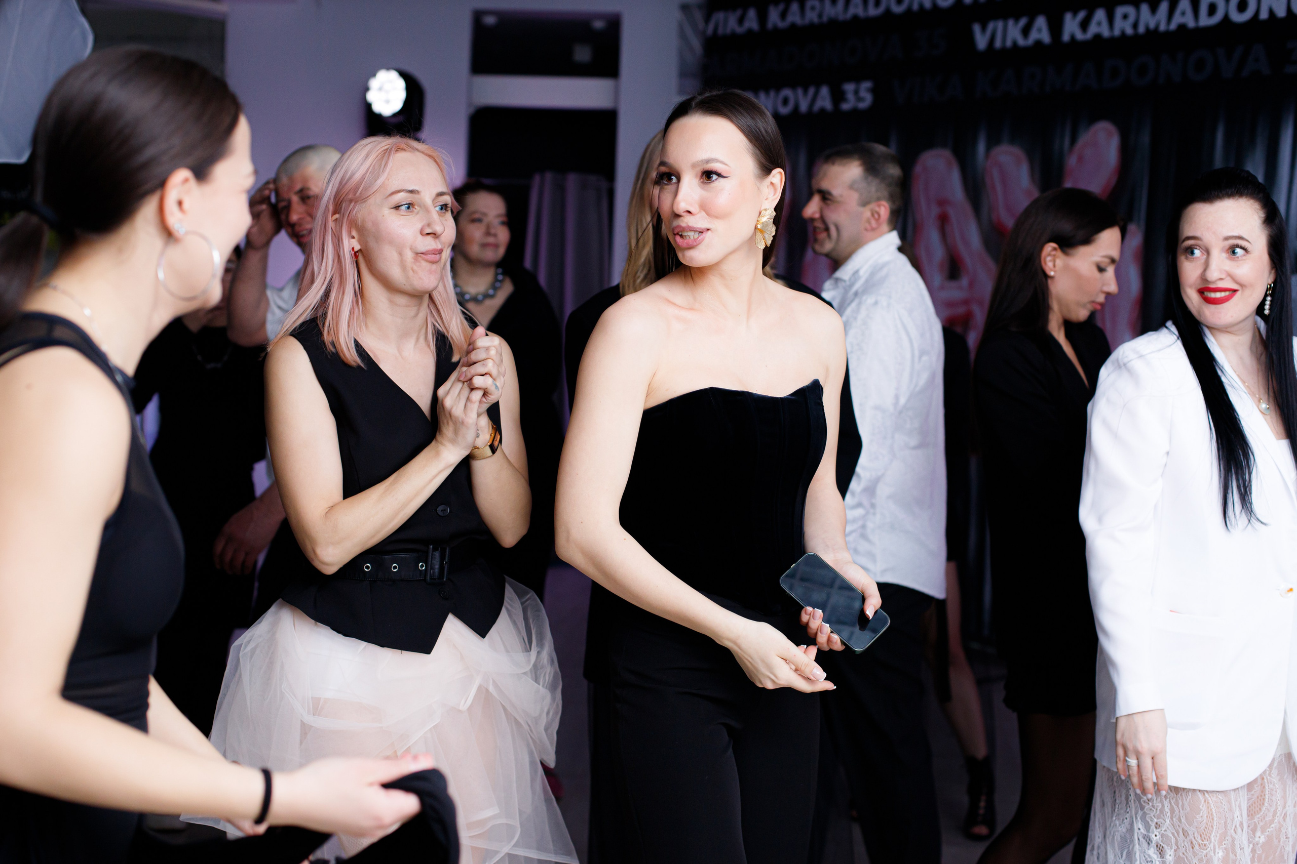 VIKA KARMADONOVA. Photokarish