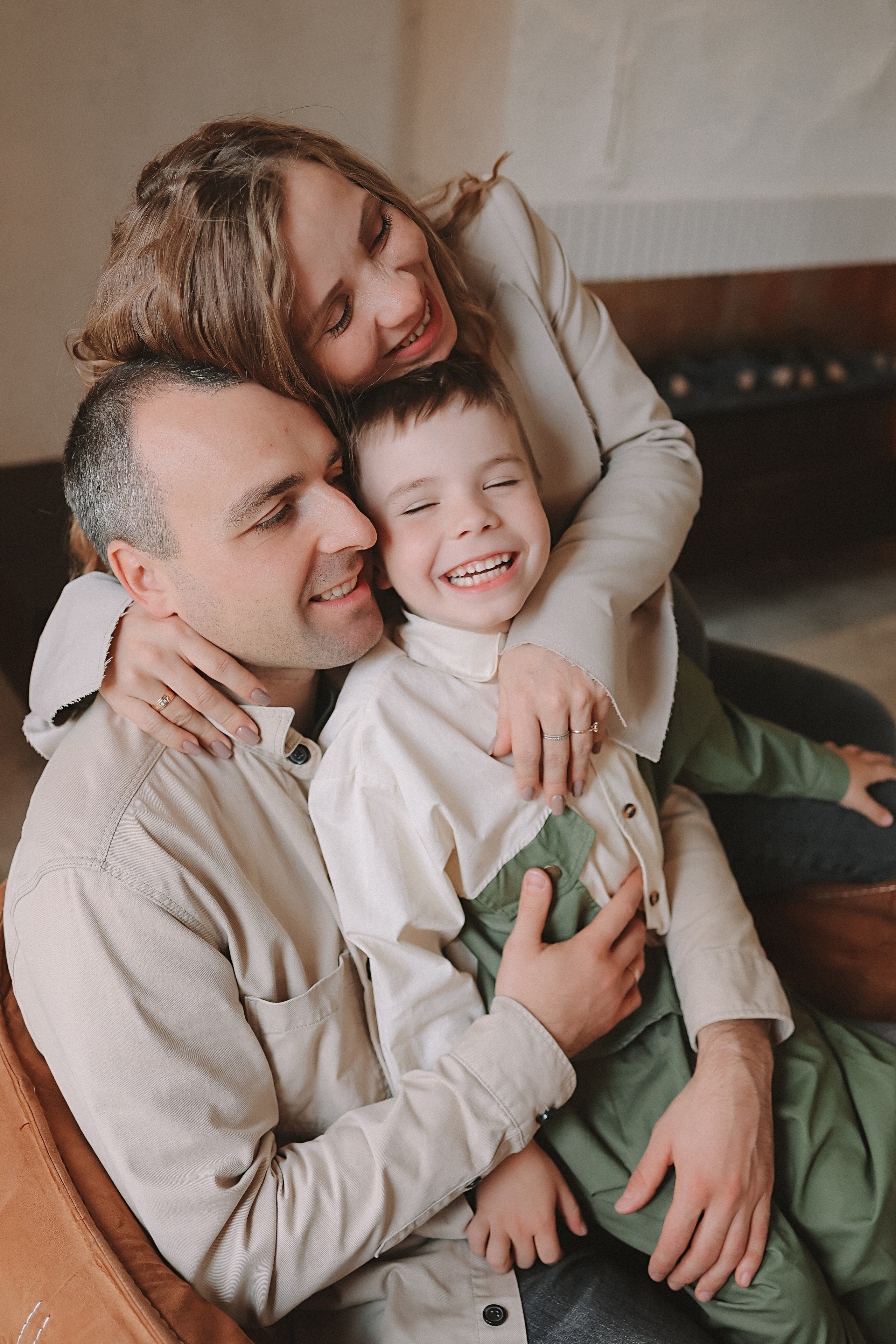 Фататум циклорама и зал. Семейный фотограф Тюмень, фотограф на роды Салмина Мария