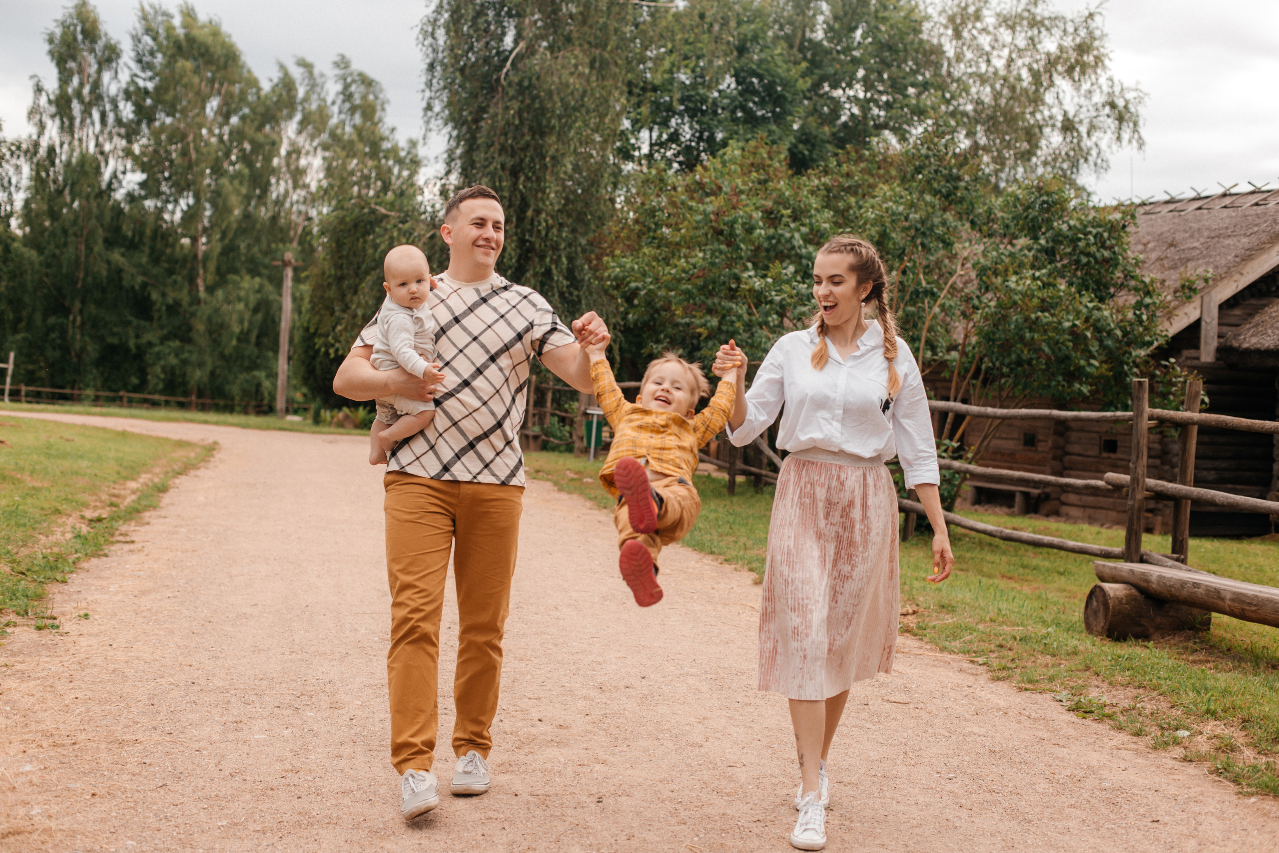 Наталья+Вова+Миша+Ваня. Семейный фотограф в Минске Саша Павлюк